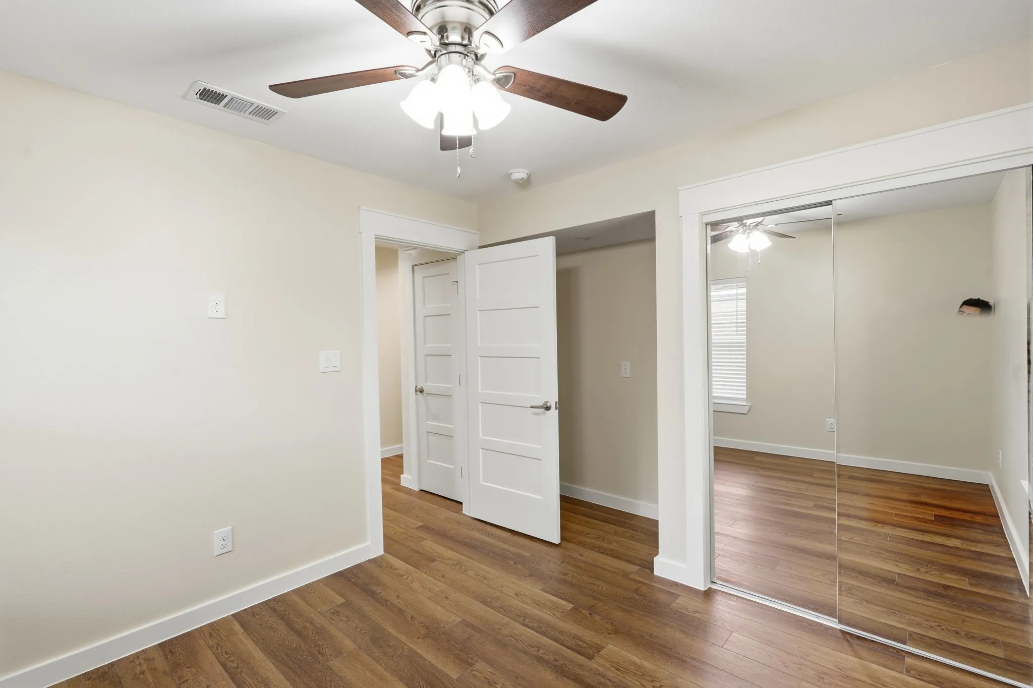 Single Family Residence For Sale in Dallas County , 10637 Dunaway Drive, Dallas, Texas 75228, 4 Bedroom, 2 Bathroom, Garage spaces, 1,544 Sqft, built in 1954, mls#21365546, Real Estate Agent in Dallas, Homes For Sale in Dallas county, Homes For Sale in Dallas, Realtor in Dallas Texas, Real Estate Brokerage Independent Realty Texas, Luminita Cordes Realtor