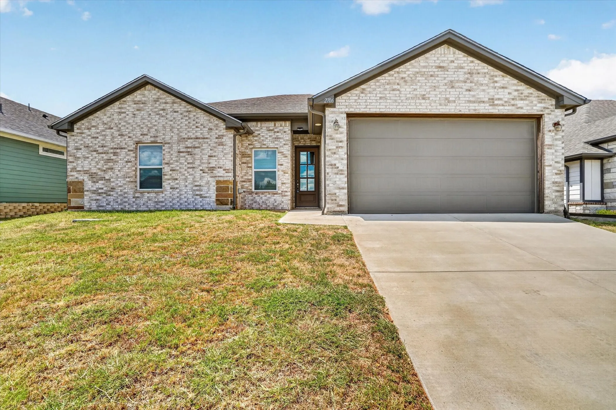 Single Family Residence For Sale in Hood County , 2706 San Gabriel Drive, Granbury, Texas 76048, 3 Bedroom, 2 Bathroom, 2 Garage spaces, 1,629 Sqft, built in 2021, mls#21365515, Real Estate Agent in Granbury, Homes For Sale in Hood county, Homes For Sale in Granbury, Realtor in Granbury Texas, Real Estate Brokerage Independent Realty Texas, Luminita Cordes Realtor