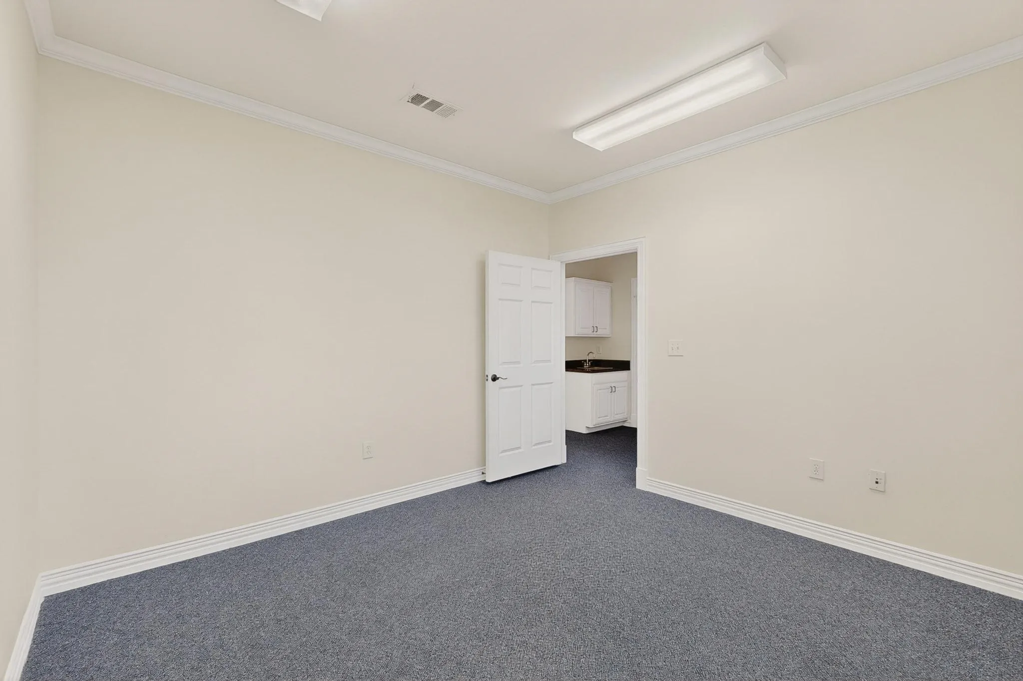 Office For Sale in Dallas County , 2840 Keller Springs Road 1102, Carrollton, Texas 75006, 0, 0, Garage spaces, 0 Sqft, built in 2004, mls#21365526, Real Estate Agent in Carrollton, Homes For Sale in Dallas county, Homes For Sale in Carrollton, Realtor in Carrollton Texas, Real Estate Brokerage Independent Realty Texas, Luminita Cordes Realtor