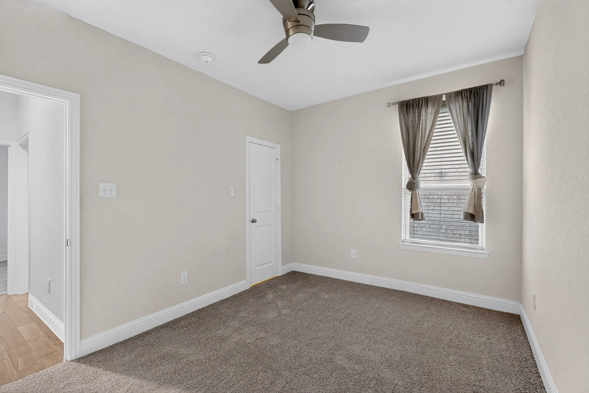Single Family Residence For Sale in Collin County , 1433 Cherry Blossom Lane, Celina, Texas 75078, 3 Bedroom, 2 Bathroom, 2 Garage spaces, 2,529 Sqft, built in 2017, mls#21365113, Real Estate Agent in Celina, Homes For Sale in Collin county, Homes For Sale in Celina, Realtor in Celina Texas, Real Estate Brokerage Independent Realty Texas, Luminita Cordes Realtor