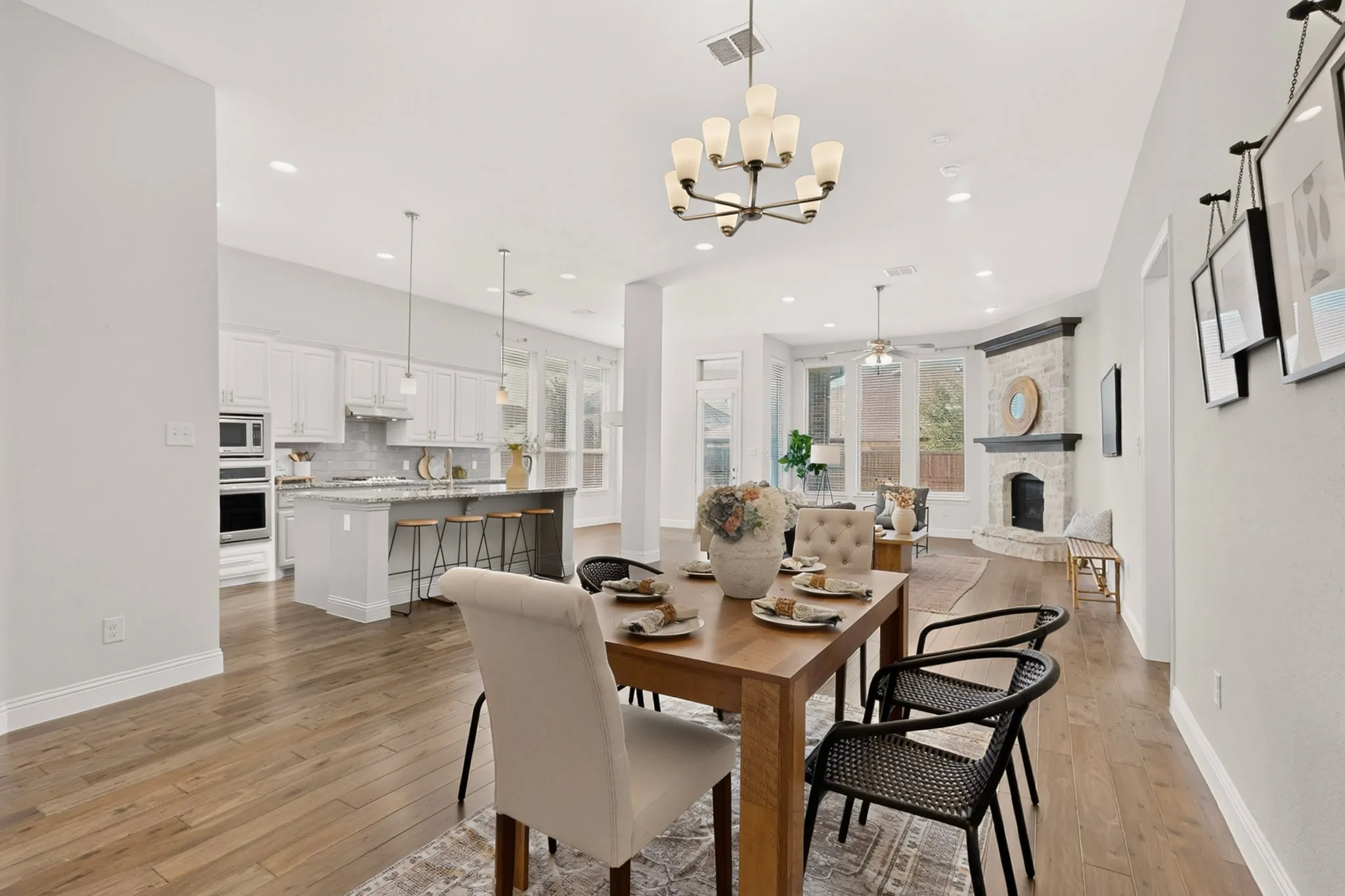 Single Family Residence For Sale in Collin County , 1433 Cherry Blossom Lane, Celina, Texas 75078, 3 Bedroom, 2 Bathroom, 2 Garage spaces, 2,529 Sqft, built in 2017, mls#21365113, Real Estate Agent in Celina, Homes For Sale in Collin county, Homes For Sale in Celina, Realtor in Celina Texas, Real Estate Brokerage Independent Realty Texas, Luminita Cordes Realtor