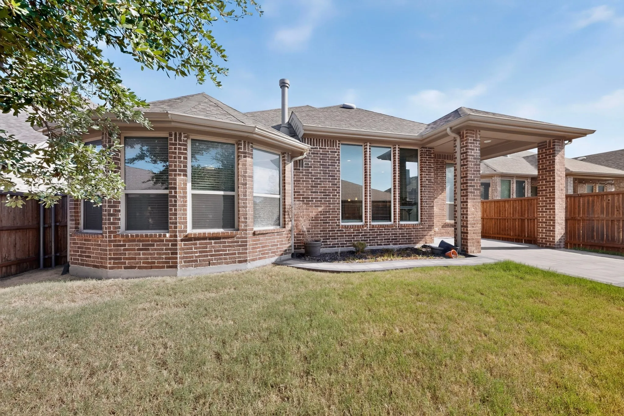 Single Family Residence For Sale in Collin County , 1433 Cherry Blossom Lane, Celina, Texas 75078, 3 Bedroom, 2 Bathroom, 2 Garage spaces, 2,529 Sqft, built in 2017, mls#21365113, Real Estate Agent in Celina, Homes For Sale in Collin county, Homes For Sale in Celina, Realtor in Celina Texas, Real Estate Brokerage Independent Realty Texas, Luminita Cordes Realtor