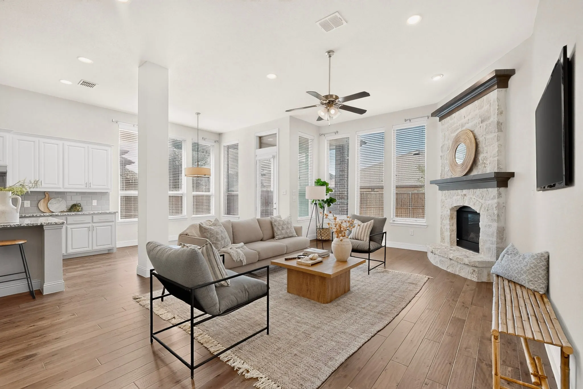 Single Family Residence For Sale in Collin County , 1433 Cherry Blossom Lane, Celina, Texas 75078, 3 Bedroom, 2 Bathroom, 2 Garage spaces, 2,529 Sqft, built in 2017, mls#21365113, Real Estate Agent in Celina, Homes For Sale in Collin county, Homes For Sale in Celina, Realtor in Celina Texas, Real Estate Brokerage Independent Realty Texas, Luminita Cordes Realtor
