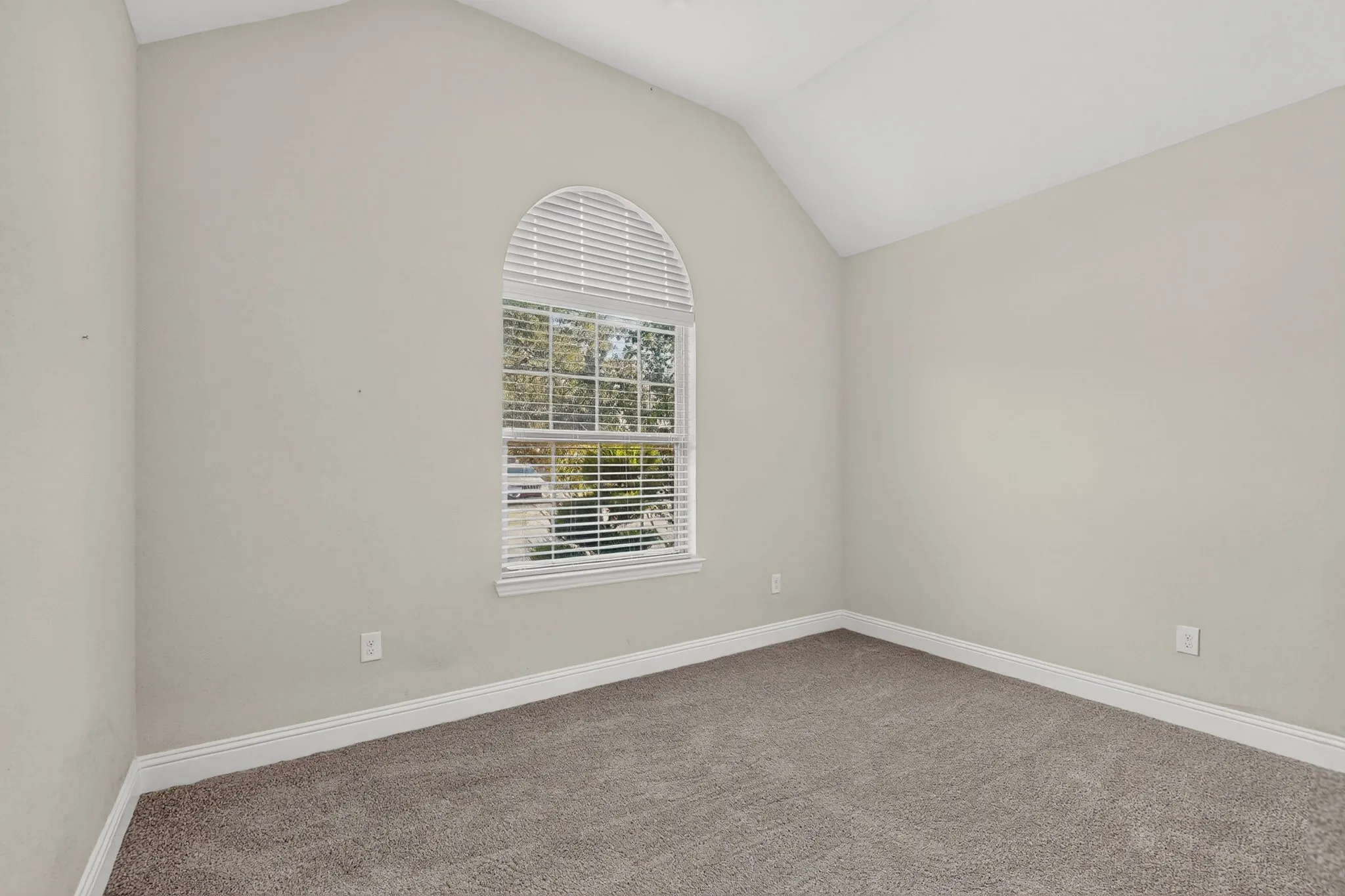 Single Family Residence For Sale in Collin County , 1433 Cherry Blossom Lane, Celina, Texas 75078, 3 Bedroom, 2 Bathroom, 2 Garage spaces, 2,529 Sqft, built in 2017, mls#21365113, Real Estate Agent in Celina, Homes For Sale in Collin county, Homes For Sale in Celina, Realtor in Celina Texas, Real Estate Brokerage Independent Realty Texas, Luminita Cordes Realtor