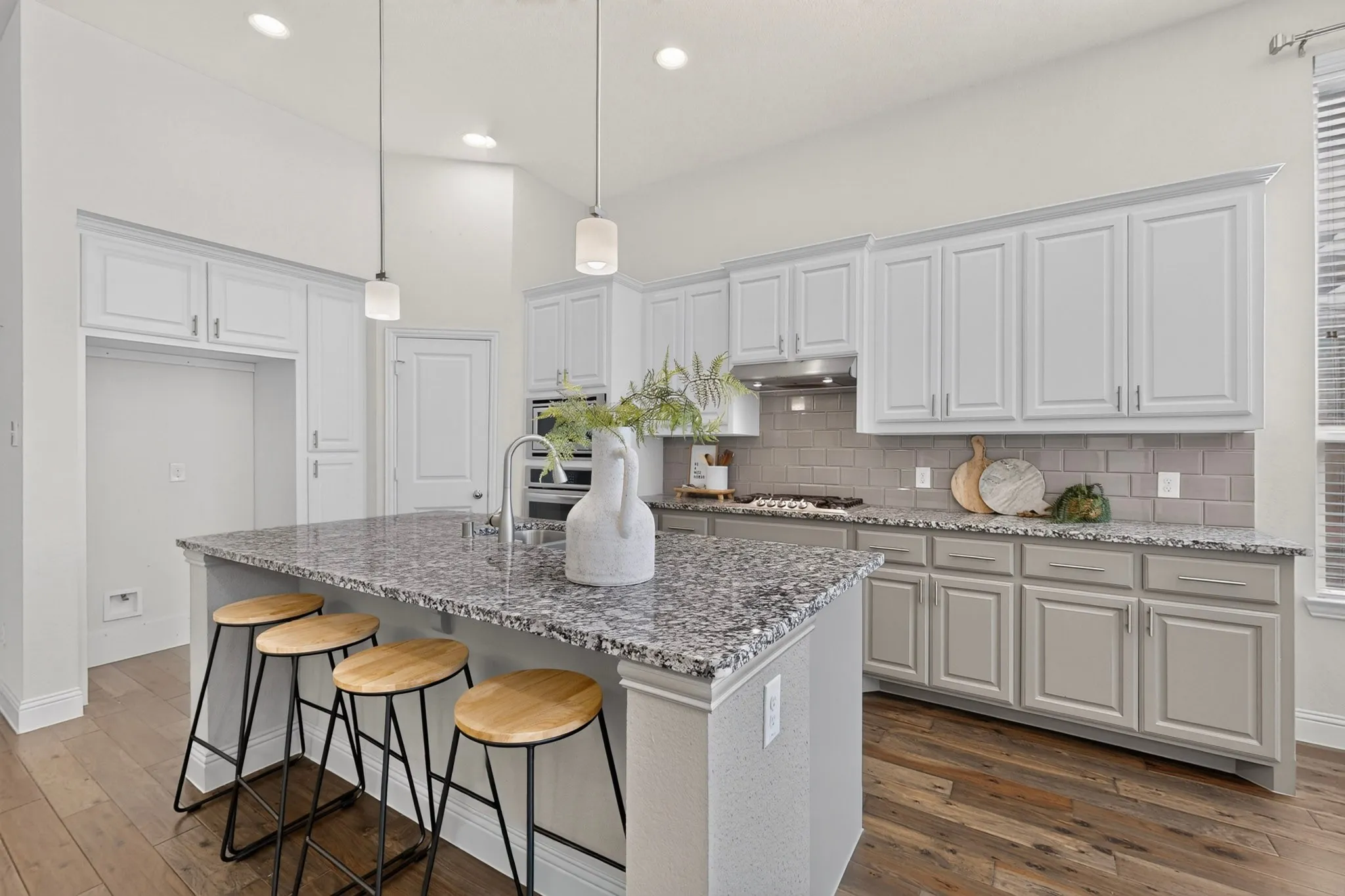 Single Family Residence For Sale in Collin County , 1433 Cherry Blossom Lane, Celina, Texas 75078, 3 Bedroom, 2 Bathroom, 2 Garage spaces, 2,529 Sqft, built in 2017, mls#21365113, Real Estate Agent in Celina, Homes For Sale in Collin county, Homes For Sale in Celina, Realtor in Celina Texas, Real Estate Brokerage Independent Realty Texas, Luminita Cordes Realtor
