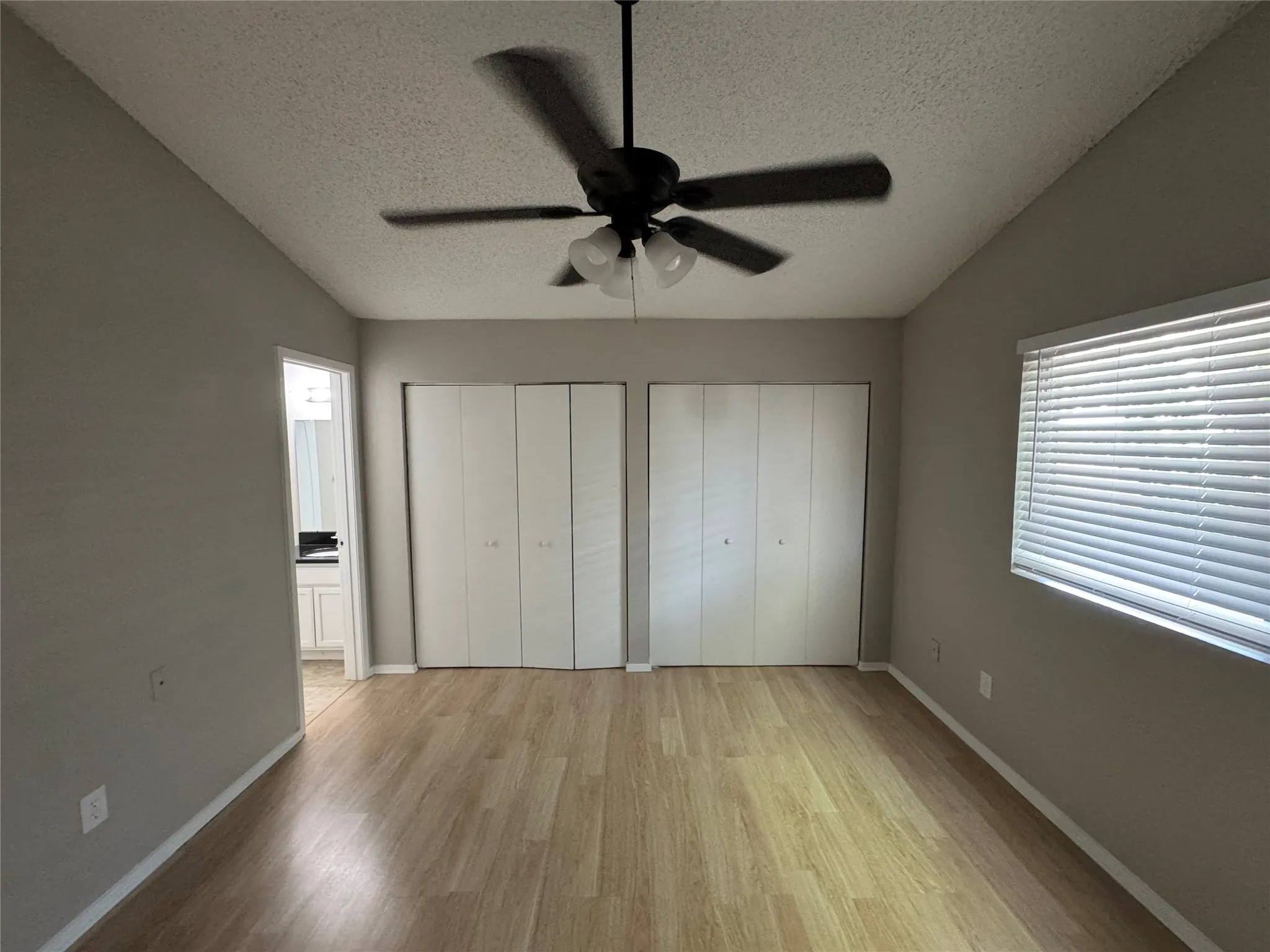 Single Family Residence For Rent in Tarrant County , 3808 Staghorn Circle S, Fort Worth, Texas 76137, 3 Bedroom, 2 Bathroom, 2 Garage spaces, 1,104 Sqft, built in 1985, mls#21365565, Real Estate Agent in Fort Worth, Homes For Rent in Tarrant county, Homes For Rent in Fort Worth, Realtor in Fort Worth Texas, Real Estate Brokerage Independent Realty Texas, Luminita Cordes Realtor