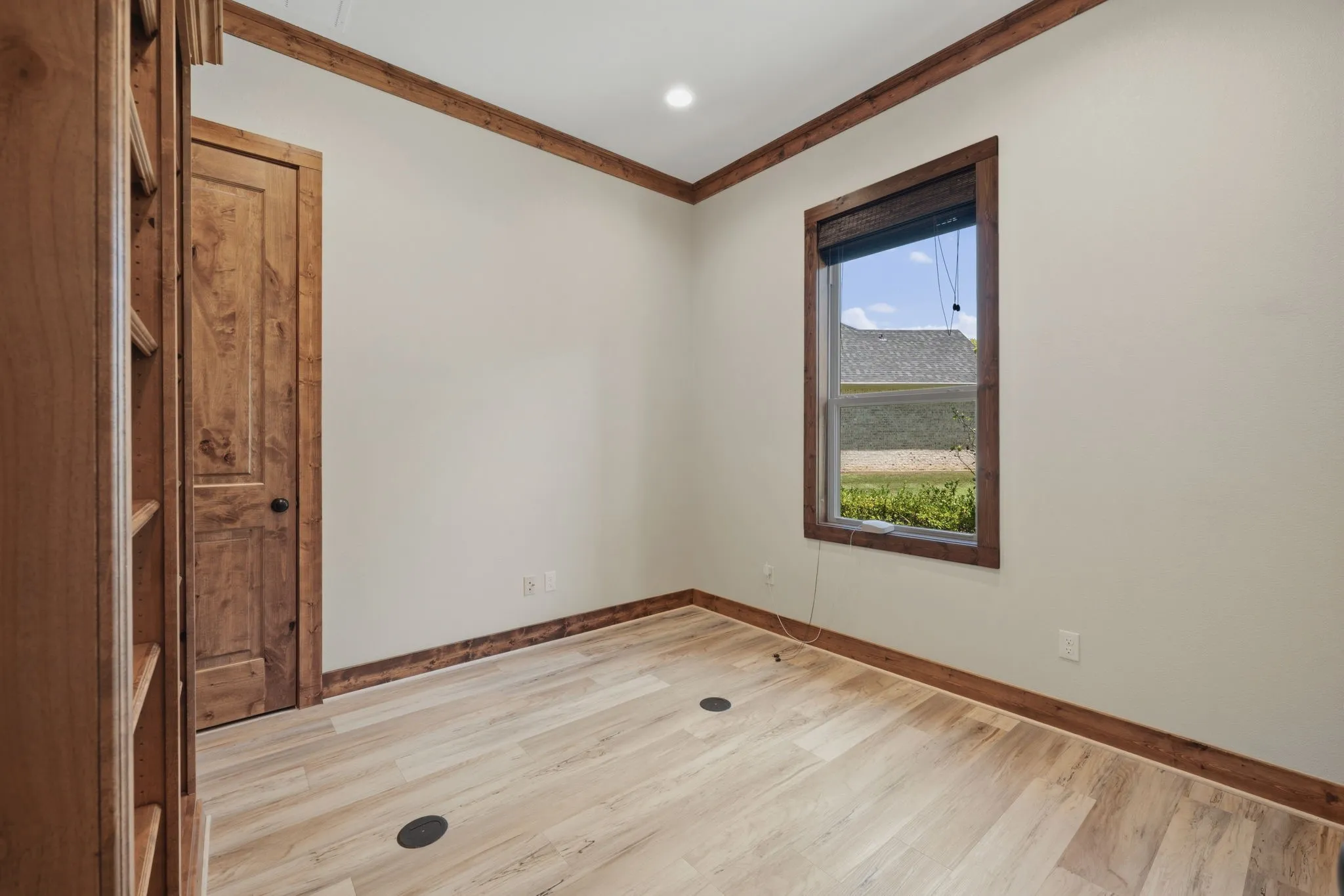 Single Family Residence For Sale in Smith County , 1822 Stonehaven Court, Tyler, Texas 75703, 4 Bedroom, 4 Bathroom, 3 Garage spaces, 3,095 Sqft, built in 2015, mls#21363632, Real Estate Agent in Tyler, Homes For Sale in Smith county, Homes For Sale in Tyler, Realtor in Tyler Texas, Real Estate Brokerage Independent Realty Texas, Luminita Cordes Realtor