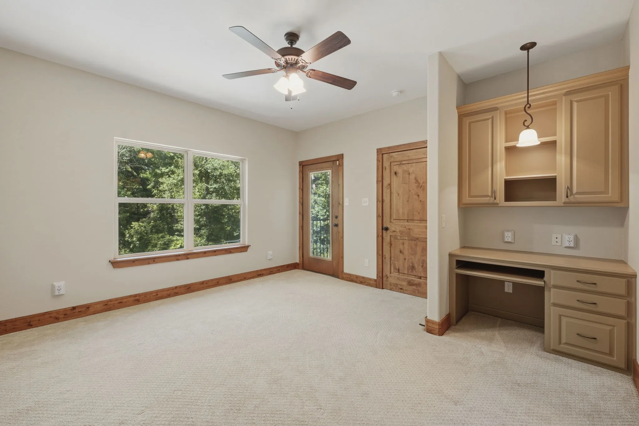 Single Family Residence For Sale in Smith County , 1822 Stonehaven Court, Tyler, Texas 75703, 4 Bedroom, 4 Bathroom, 3 Garage spaces, 3,095 Sqft, built in 2015, mls#21363632, Real Estate Agent in Tyler, Homes For Sale in Smith county, Homes For Sale in Tyler, Realtor in Tyler Texas, Real Estate Brokerage Independent Realty Texas, Luminita Cordes Realtor