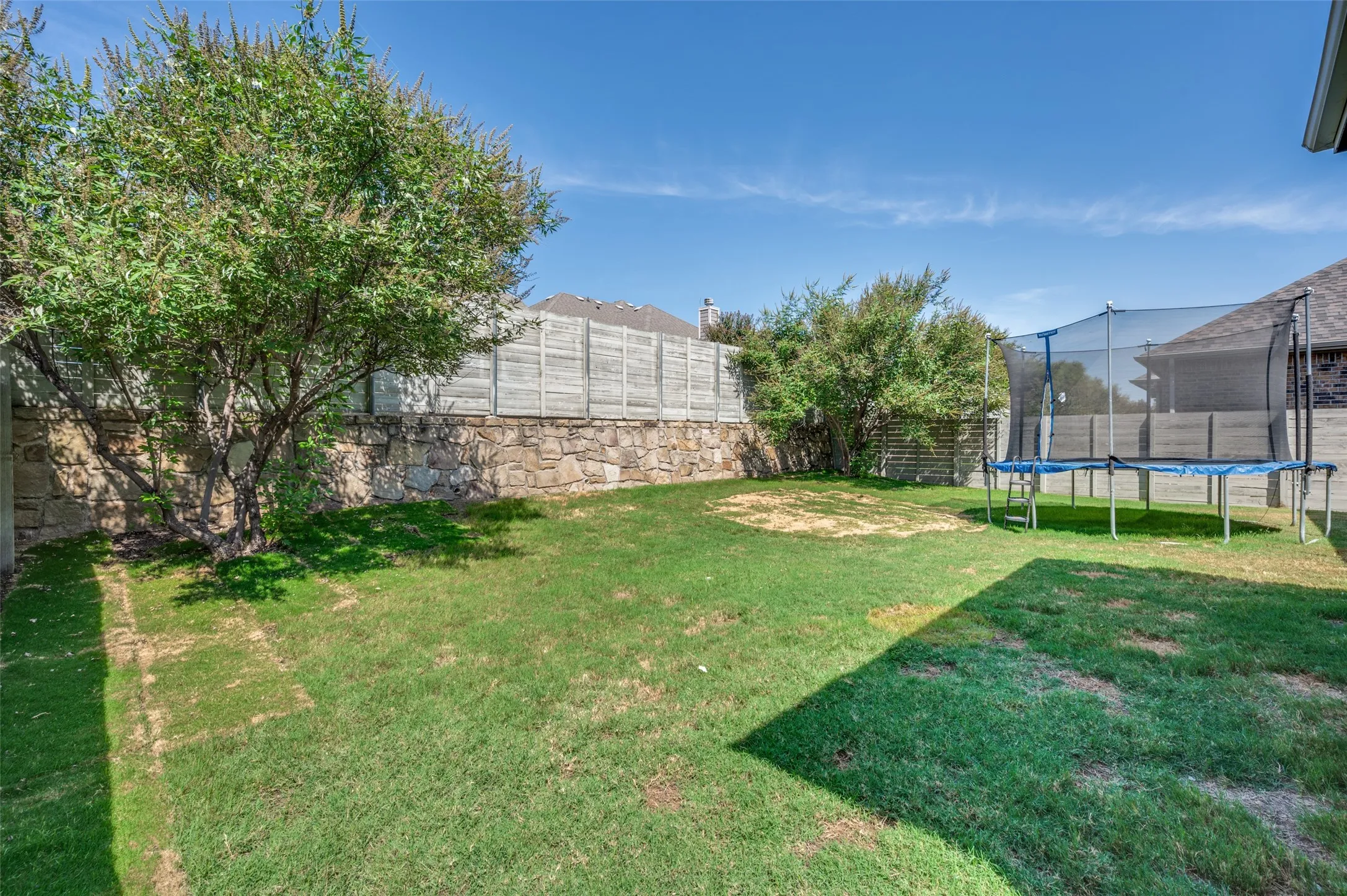 Single Family Residence For Sale in Denton County , 917 Meadows Drive, Argyle, Texas 76226, 4 Bedroom, 3 Bathroom, 2 Garage spaces, 2,507 Sqft, built in 2019, mls#21361949, Real Estate Agent in Argyle, Homes For Sale in Denton county, Homes For Sale in Argyle, Realtor in Argyle Texas, Real Estate Brokerage Independent Realty Texas, Luminita Cordes Realtor