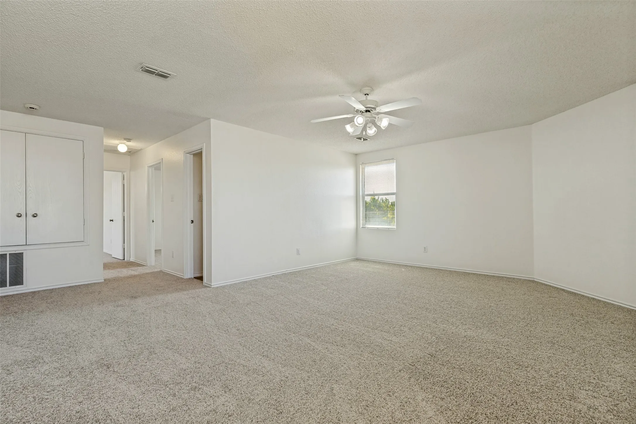Single Family Residence For Sale in Rockwall County , 3468 POST OAK Drive, Rockwall, Texas 75032, 4 Bedroom, 3 Bathroom, 2 Garage spaces, 2,984 Sqft, built in 2005, mls#21359748, Real Estate Agent in Rockwall, Homes For Sale in Rockwall county, Homes For Sale in Rockwall, Realtor in Rockwall Texas, Real Estate Brokerage Independent Realty Texas, Luminita Cordes Realtor
