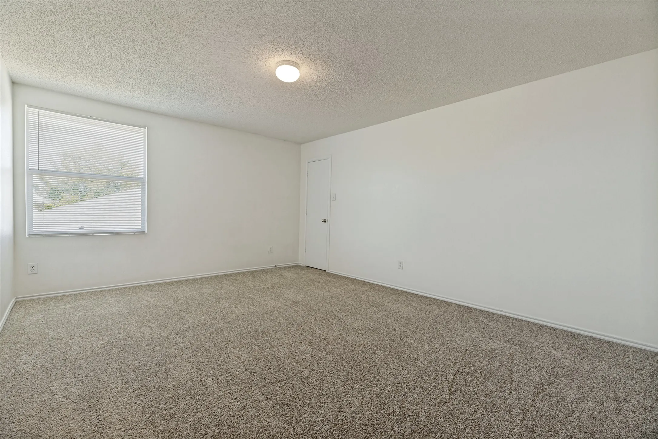Single Family Residence For Sale in Rockwall County , 3468 POST OAK Drive, Rockwall, Texas 75032, 4 Bedroom, 3 Bathroom, 2 Garage spaces, 2,984 Sqft, built in 2005, mls#21359748, Real Estate Agent in Rockwall, Homes For Sale in Rockwall county, Homes For Sale in Rockwall, Realtor in Rockwall Texas, Real Estate Brokerage Independent Realty Texas, Luminita Cordes Realtor