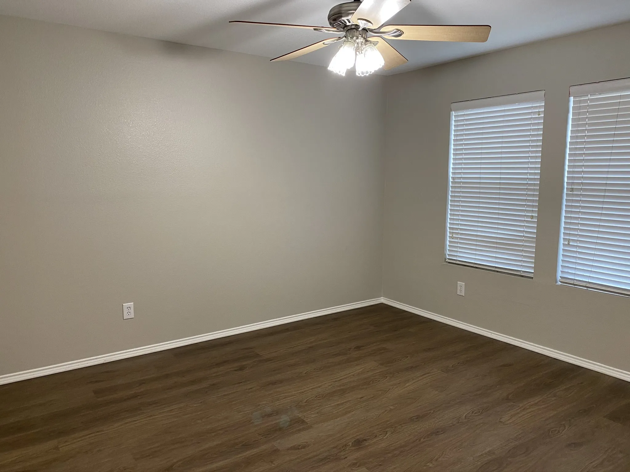 Single Family Residence For Rent in Denton County , 7705 Settlement Drive, Denton, Texas 76210, 3 Bedroom, 2 Bathroom, 2 Garage spaces, 1,647 Sqft, built in 2002, mls#21365569, Real Estate Agent in Denton, Homes For Rent in Denton county, Homes For Rent in Denton, Realtor in Denton Texas, Real Estate Brokerage Independent Realty Texas, Luminita Cordes Realtor