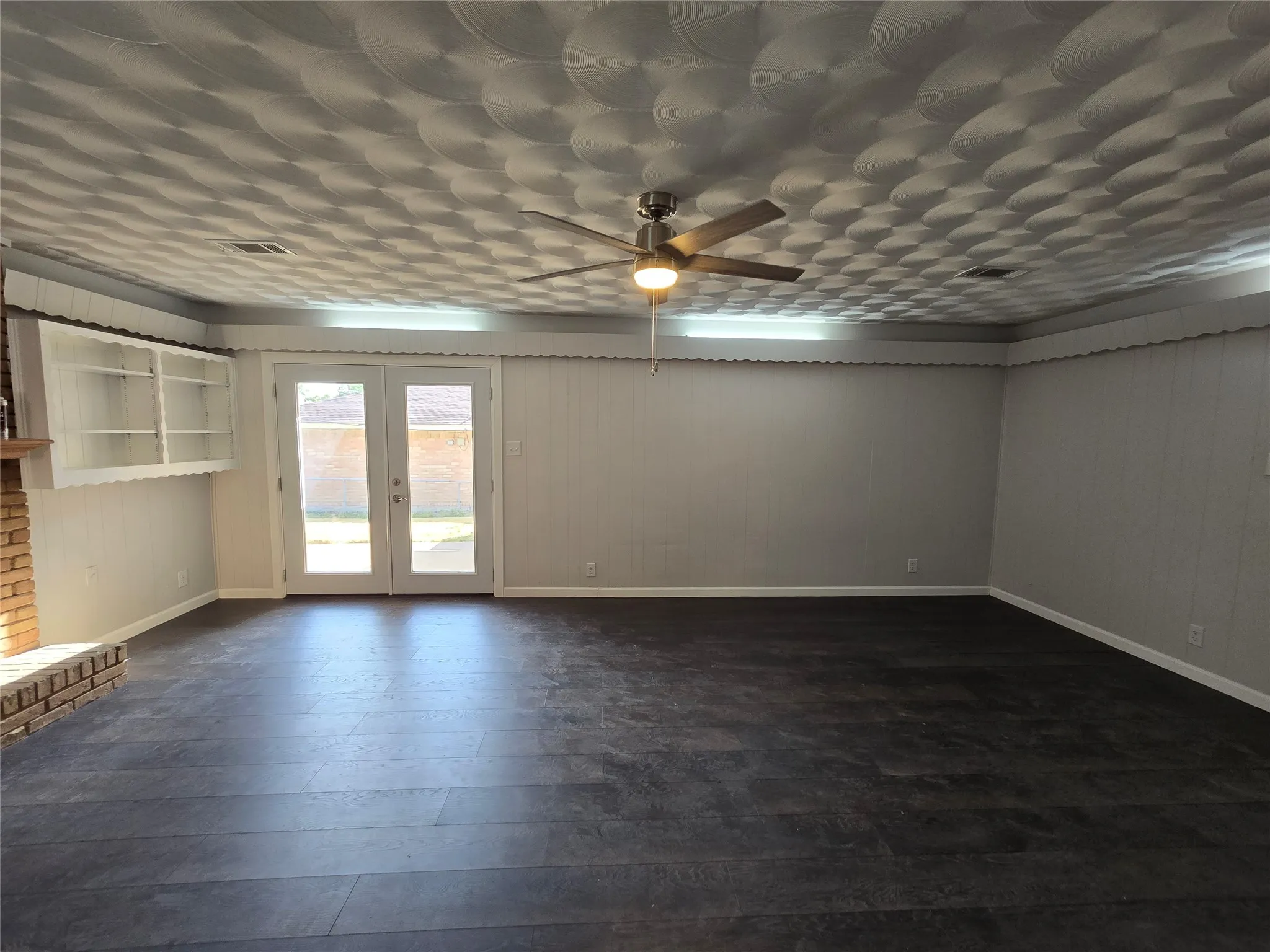Single Family Residence For Rent in Dallas County , 1623 Heather Glen Drive, Dallas, Texas 75232, 3 Bedroom, 2 Bathroom, 2 Garage spaces, 1,682 Sqft, built in 1964, mls#21365156, Real Estate Agent in Dallas, Homes For Rent in Dallas county, Homes For Rent in Dallas, Realtor in Dallas Texas, Real Estate Brokerage Independent Realty Texas, Luminita Cordes Realtor