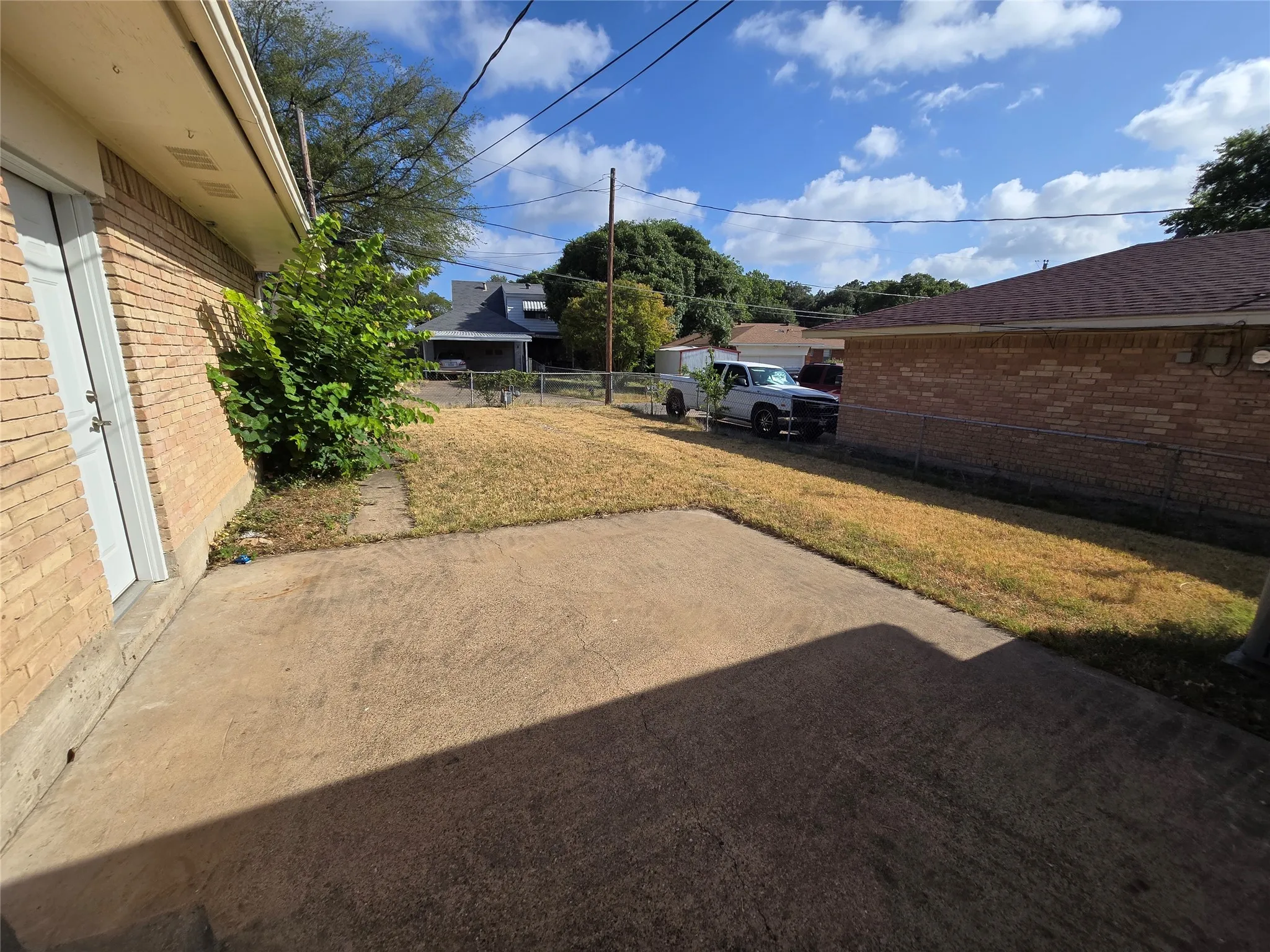 Single Family Residence For Rent in Dallas County , 1623 Heather Glen Drive, Dallas, Texas 75232, 3 Bedroom, 2 Bathroom, 2 Garage spaces, 1,682 Sqft, built in 1964, mls#21365156, Real Estate Agent in Dallas, Homes For Rent in Dallas county, Homes For Rent in Dallas, Realtor in Dallas Texas, Real Estate Brokerage Independent Realty Texas, Luminita Cordes Realtor