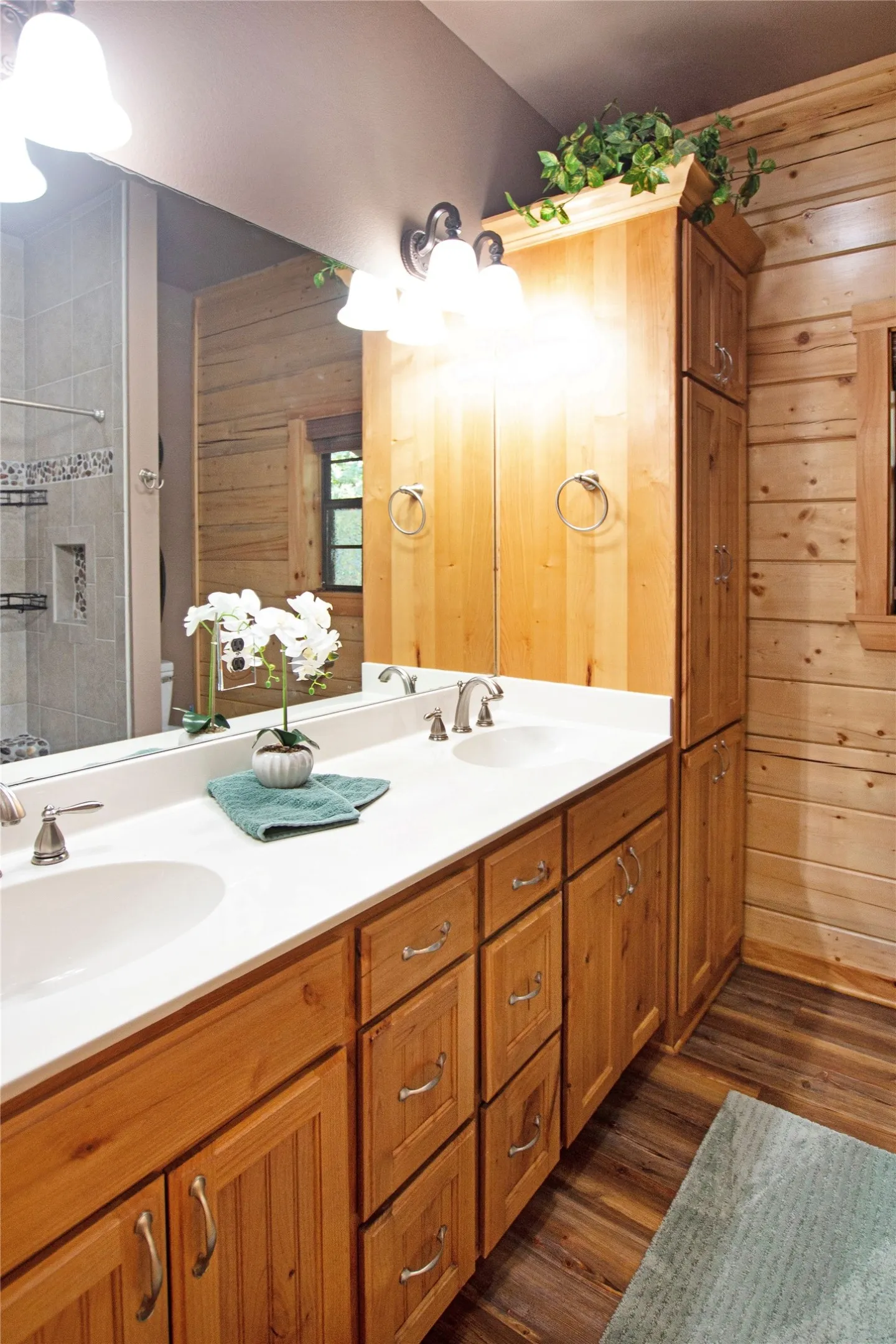 Single Family Residence For Sale in Wood County , 333 Dogwood Trail, Holly Lake Ranch, Texas 75765, 3 Bedroom, 4 Bathroom, Garage spaces, 2,392 Sqft, built in 2015, mls#21365549, Real Estate Agent in Holly Lake Ranch, Homes For Sale in Wood county, Homes For Sale in Holly Lake Ranch, Realtor in Holly Lake Ranch Texas, Real Estate Brokerage Independent Realty Texas, Luminita Cordes Realtor