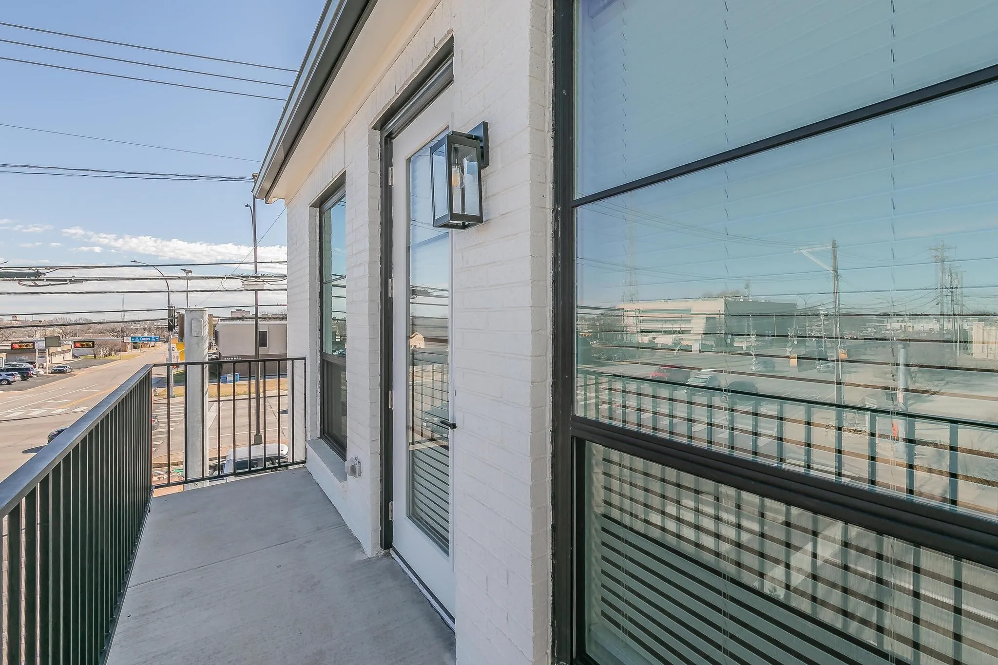 Townhouse For Rent in Tarrant County , 682 W Main Street, Arlington, Texas 76013, 3 Bedroom, 3 Bathroom, 2 Garage spaces, 1,746 Sqft, built in 2022, mls#21365495, Real Estate Agent in Arlington, Homes For Rent in Tarrant county, Homes For Rent in Arlington, Realtor in Arlington Texas, Real Estate Brokerage Independent Realty Texas, Luminita Cordes Realtor