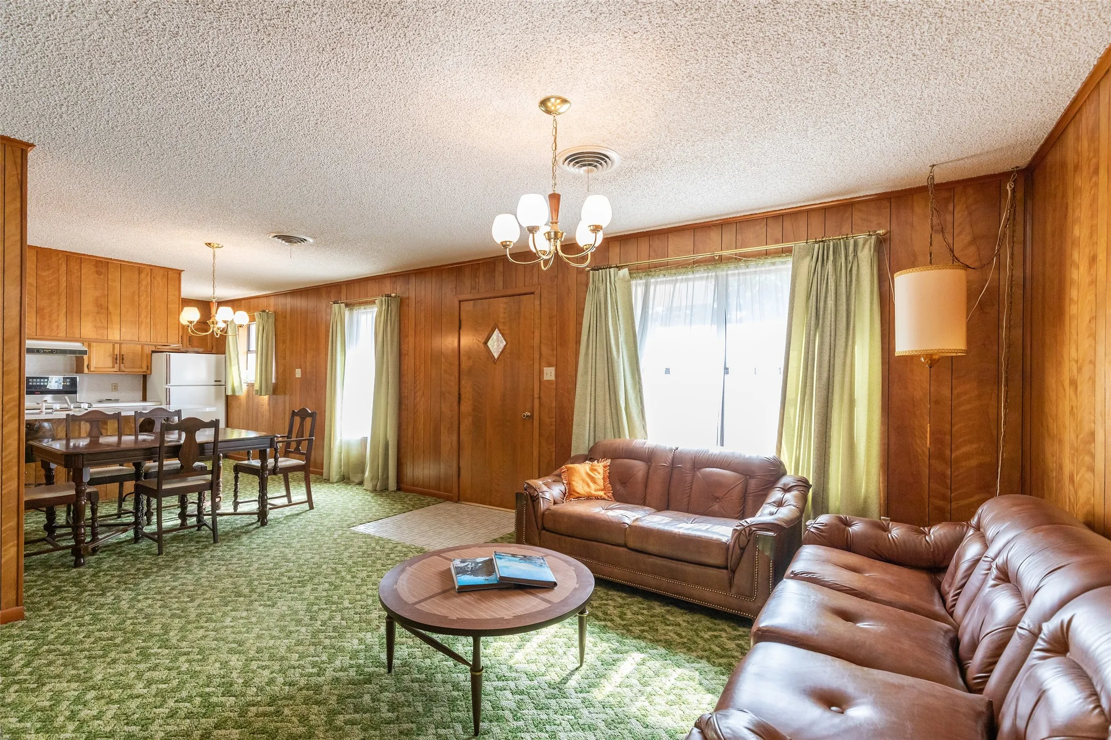 Single Family Residence For Sale in Taylor County , 110 Cherry, Merkel, Texas 79536, 2 Bedroom, 1 Bathroom, 2 Garage spaces, 957 Sqft, built in 1980, Price $155,000, mls#21363148, Real Estate Agent in Merkel, Homes For Sale in Taylor county, Homes For Sale in Merkel, Realtor in Merkel Texas, Real Estate Brokerage Independent Realty Texas, Luminita Cordes Realtor