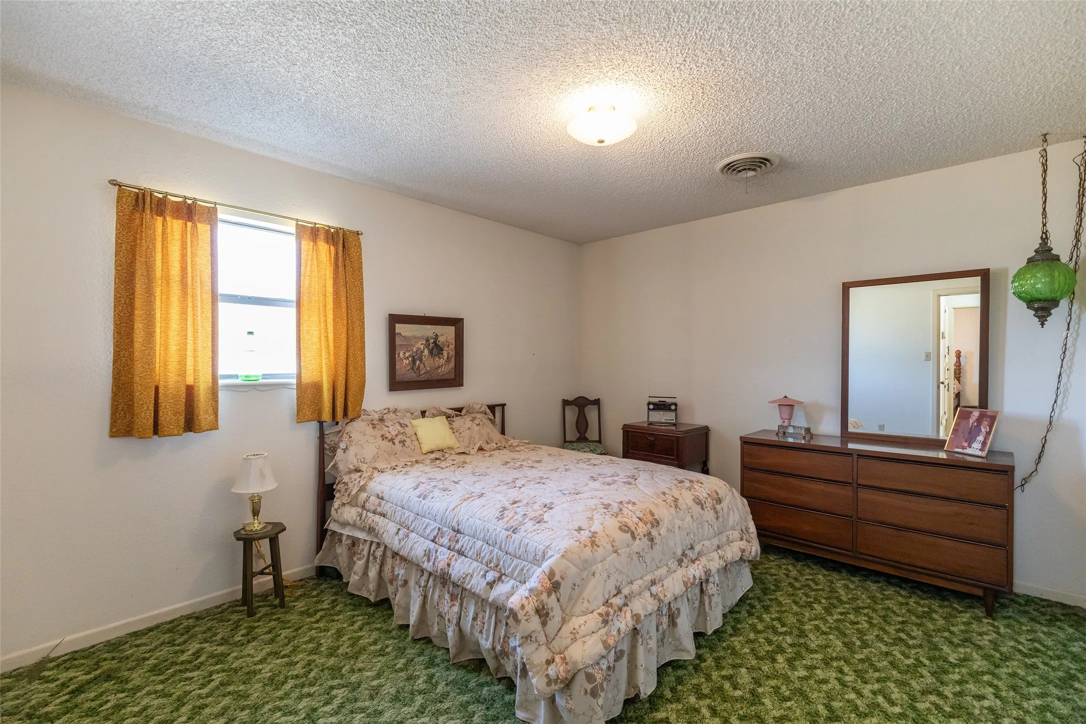 Single Family Residence For Sale in Taylor County , 110 Cherry, Merkel, Texas 79536, 2 Bedroom, 1 Bathroom, 2 Garage spaces, 957 Sqft, built in 1980, Price $155,000, mls#21363148, Real Estate Agent in Merkel, Homes For Sale in Taylor county, Homes For Sale in Merkel, Realtor in Merkel Texas, Real Estate Brokerage Independent Realty Texas, Luminita Cordes Realtor