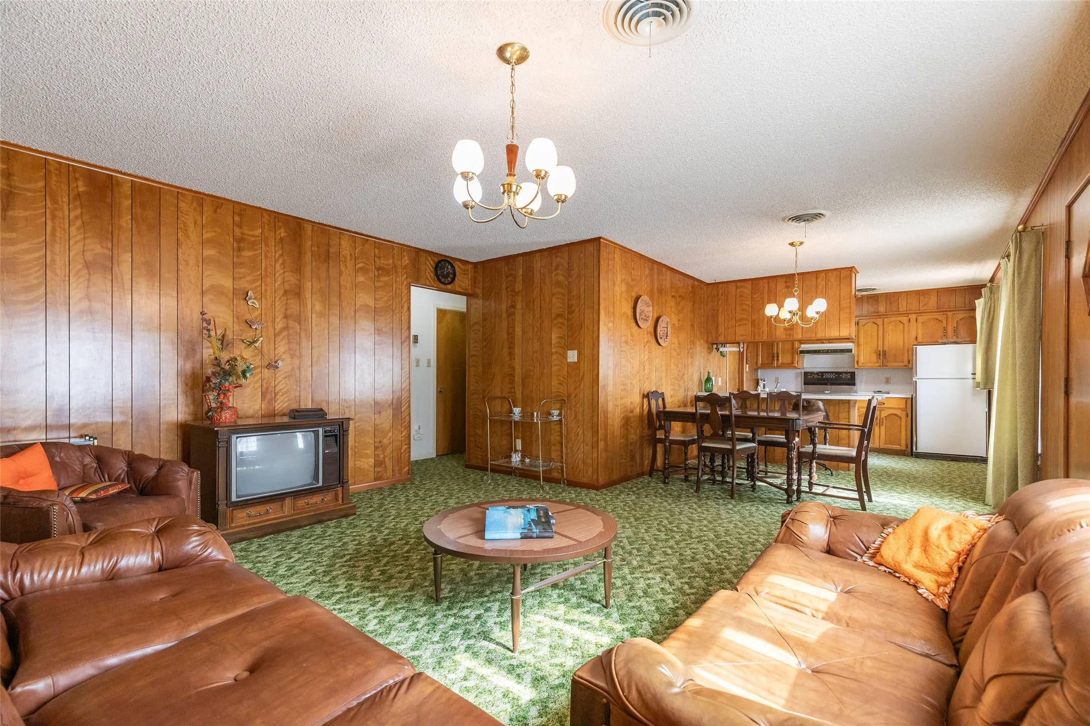 Single Family Residence For Sale in Taylor County , 110 Cherry, Merkel, Texas 79536, 2 Bedroom, 1 Bathroom, 2 Garage spaces, 957 Sqft, built in 1980, Price $155,000, mls#21363148, Real Estate Agent in Merkel, Homes For Sale in Taylor county, Homes For Sale in Merkel, Realtor in Merkel Texas, Real Estate Brokerage Independent Realty Texas, Luminita Cordes Realtor