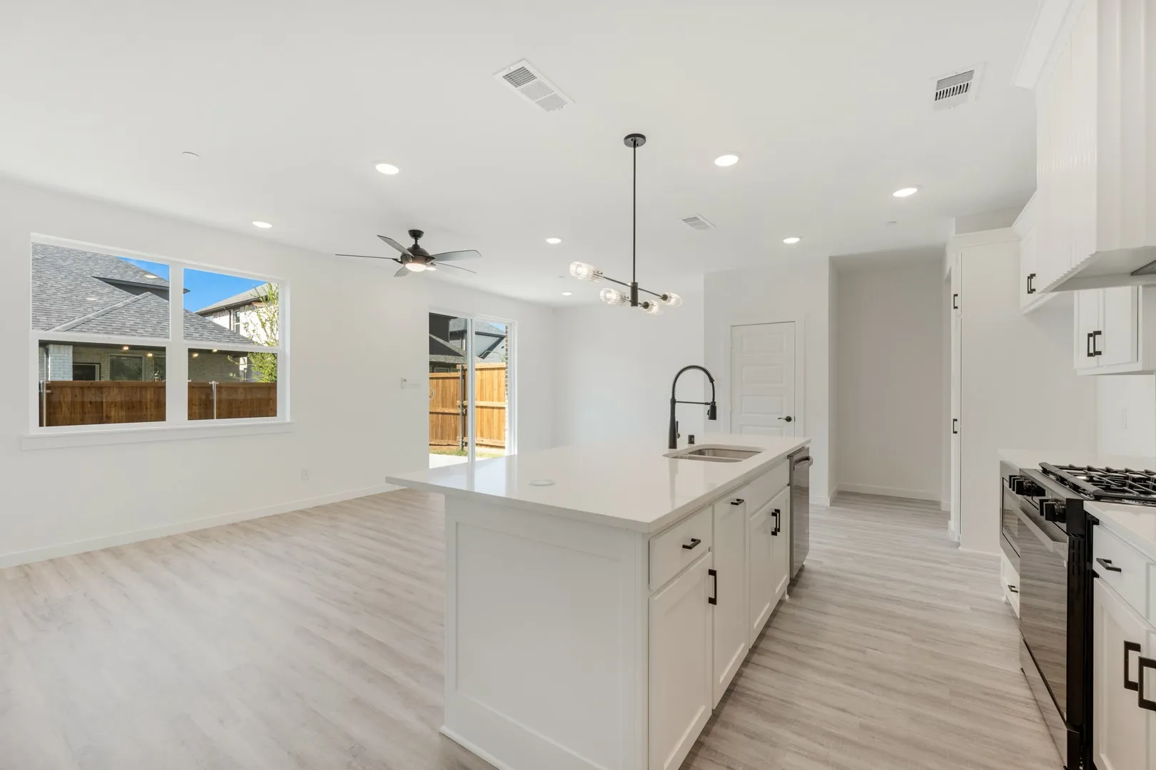 Townhouse For Sale in Collin County , 2847 Concord Drive, Wylie, Texas 75098, 3 Bedroom, 3 Bathroom, 2 Garage spaces, 1,759 Sqft, built in 2026, mls#21365571, Real Estate Agent in Wylie, Homes For Sale in Collin county, Homes For Sale in Wylie, Realtor in Wylie Texas, Real Estate Brokerage Independent Realty Texas, Luminita Cordes Realtor
