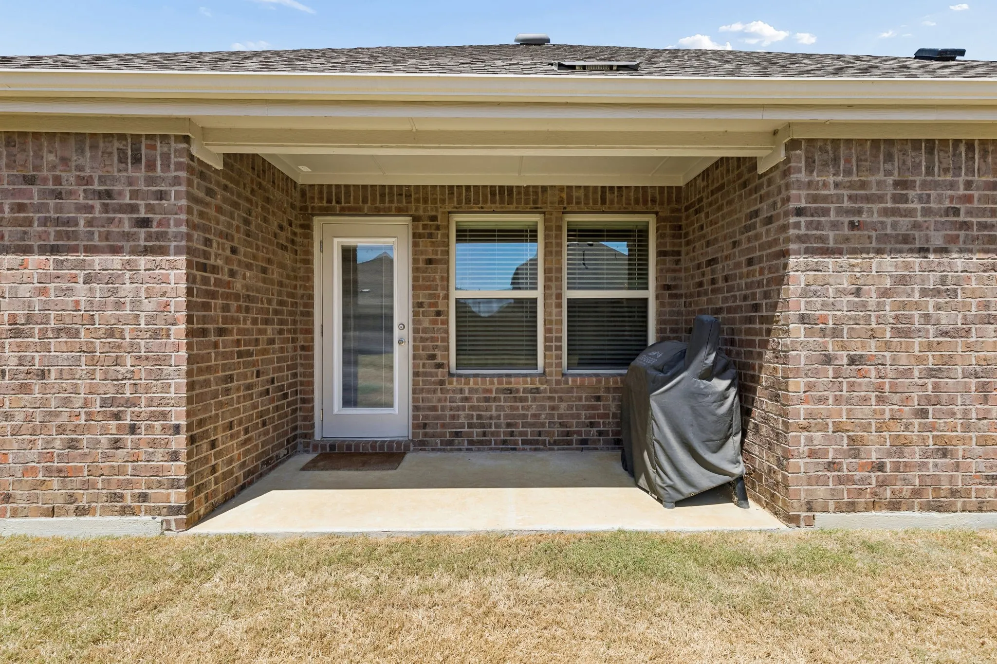 Single Family Residence For Sale in Denton County , 9900 Tinsley Street, Aubrey, Texas 76227, 3 Bedroom, 2 Bathroom, 2 Garage spaces, 1,283 Sqft, built in 2023, mls#21365319, Real Estate Agent in Aubrey, Homes For Sale in Denton county, Homes For Sale in Aubrey, Realtor in Aubrey Texas, Real Estate Brokerage Independent Realty Texas, Luminita Cordes Realtor