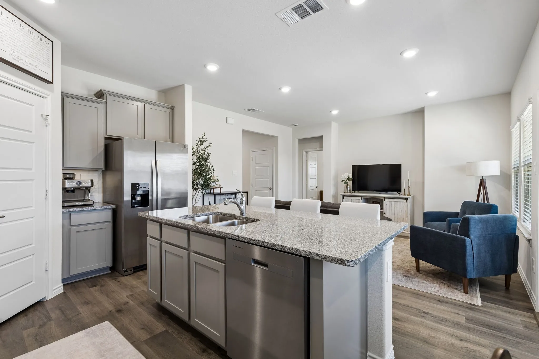 Single Family Residence For Sale in Denton County , 9900 Tinsley Street, Aubrey, Texas 76227, 3 Bedroom, 2 Bathroom, 2 Garage spaces, 1,283 Sqft, built in 2023, mls#21365319, Real Estate Agent in Aubrey, Homes For Sale in Denton county, Homes For Sale in Aubrey, Realtor in Aubrey Texas, Real Estate Brokerage Independent Realty Texas, Luminita Cordes Realtor