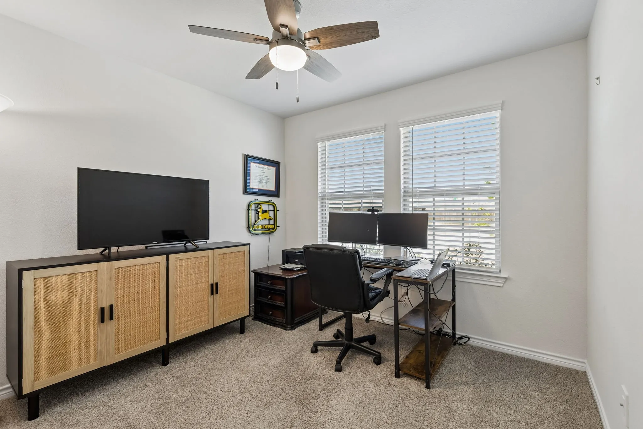 Single Family Residence For Sale in Denton County , 9900 Tinsley Street, Aubrey, Texas 76227, 3 Bedroom, 2 Bathroom, 2 Garage spaces, 1,283 Sqft, built in 2023, mls#21365319, Real Estate Agent in Aubrey, Homes For Sale in Denton county, Homes For Sale in Aubrey, Realtor in Aubrey Texas, Real Estate Brokerage Independent Realty Texas, Luminita Cordes Realtor
