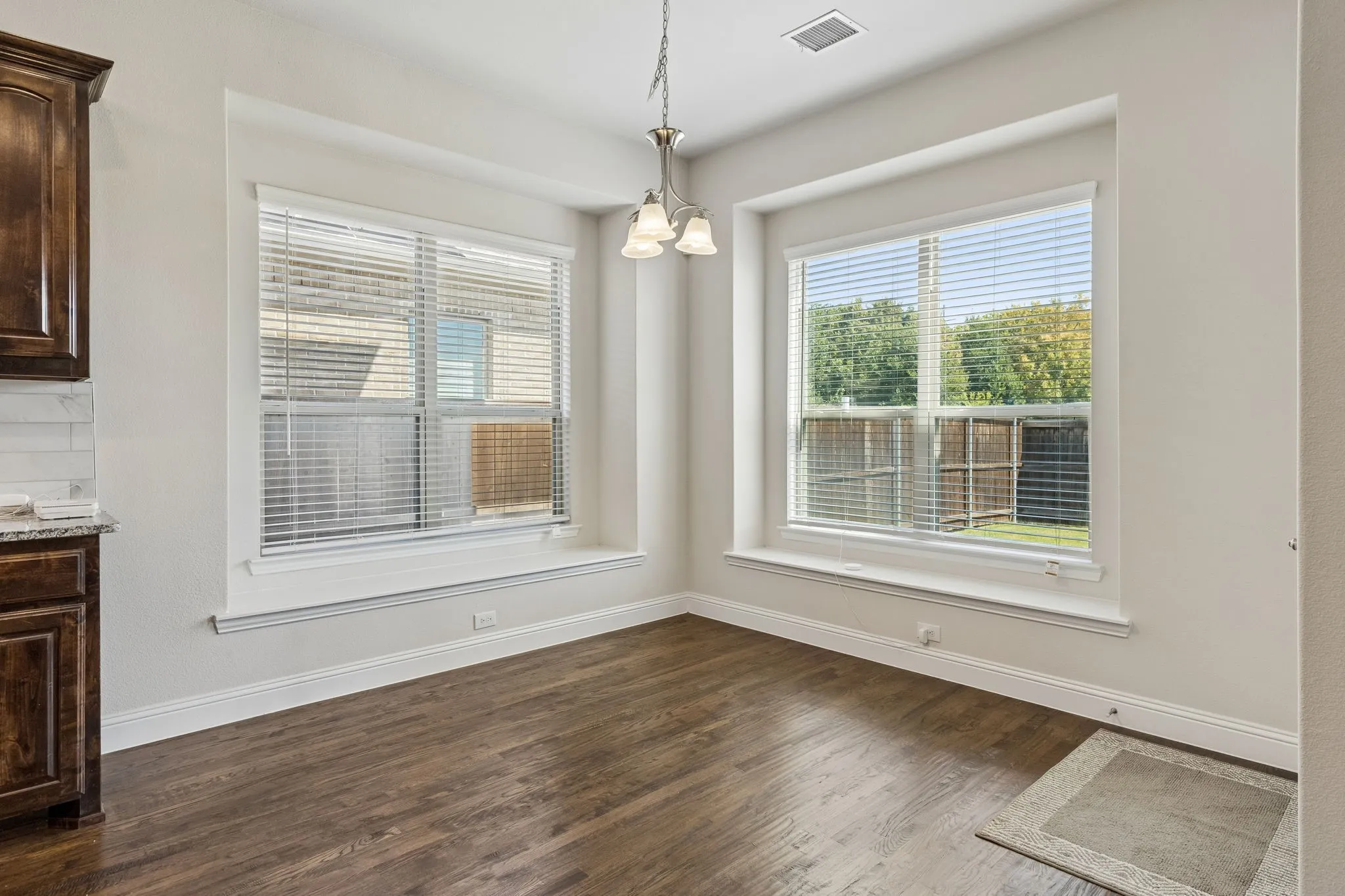 Single Family Residence For Rent in Collin County , 408 Worthing Way, Wylie, Texas 75098, 5 Bedroom, 4 Bathroom, 2 Garage spaces, 3,634 Sqft, built in 2021, mls#21364827, Real Estate Agent in Wylie, Homes For Rent in Collin county, Homes For Rent in Wylie, Realtor in Wylie Texas, Real Estate Brokerage Independent Realty Texas, Luminita Cordes Realtor
