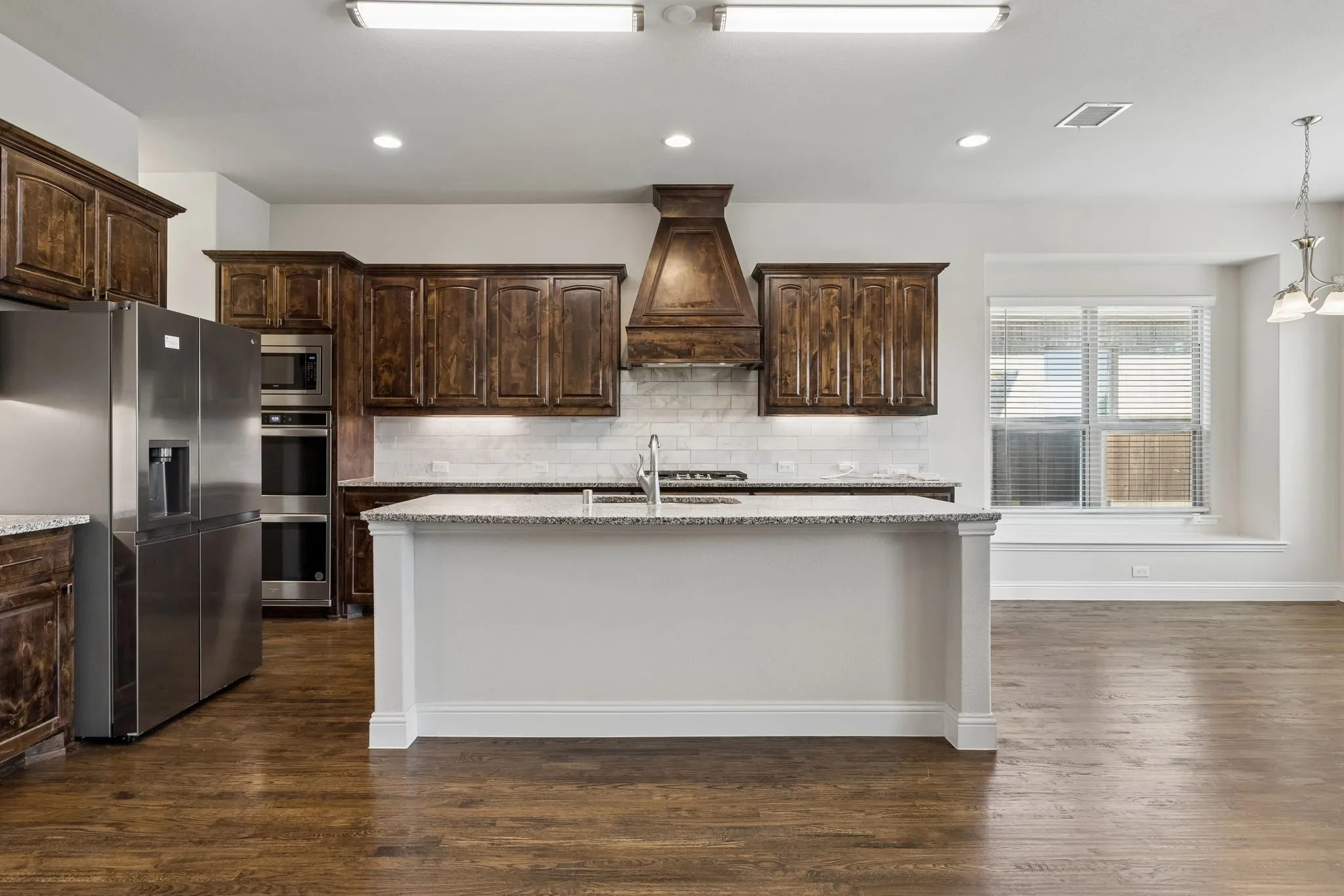 Single Family Residence For Rent in Collin County , 408 Worthing Way, Wylie, Texas 75098, 5 Bedroom, 4 Bathroom, 2 Garage spaces, 3,634 Sqft, built in 2021, mls#21364827, Real Estate Agent in Wylie, Homes For Rent in Collin county, Homes For Rent in Wylie, Realtor in Wylie Texas, Real Estate Brokerage Independent Realty Texas, Luminita Cordes Realtor