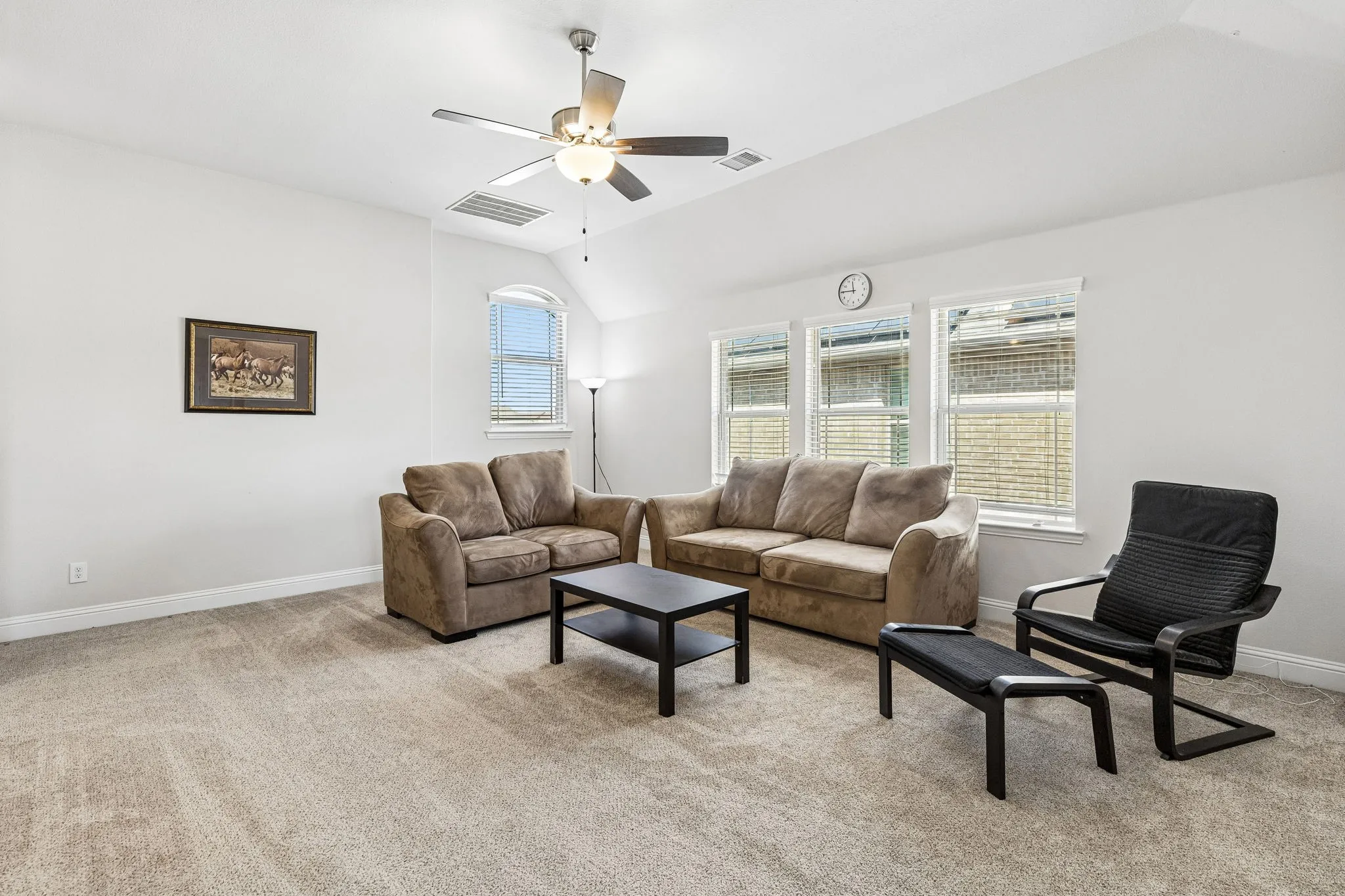 Single Family Residence For Rent in Collin County , 408 Worthing Way, Wylie, Texas 75098, 5 Bedroom, 4 Bathroom, 2 Garage spaces, 3,634 Sqft, built in 2021, mls#21364827, Real Estate Agent in Wylie, Homes For Rent in Collin county, Homes For Rent in Wylie, Realtor in Wylie Texas, Real Estate Brokerage Independent Realty Texas, Luminita Cordes Realtor