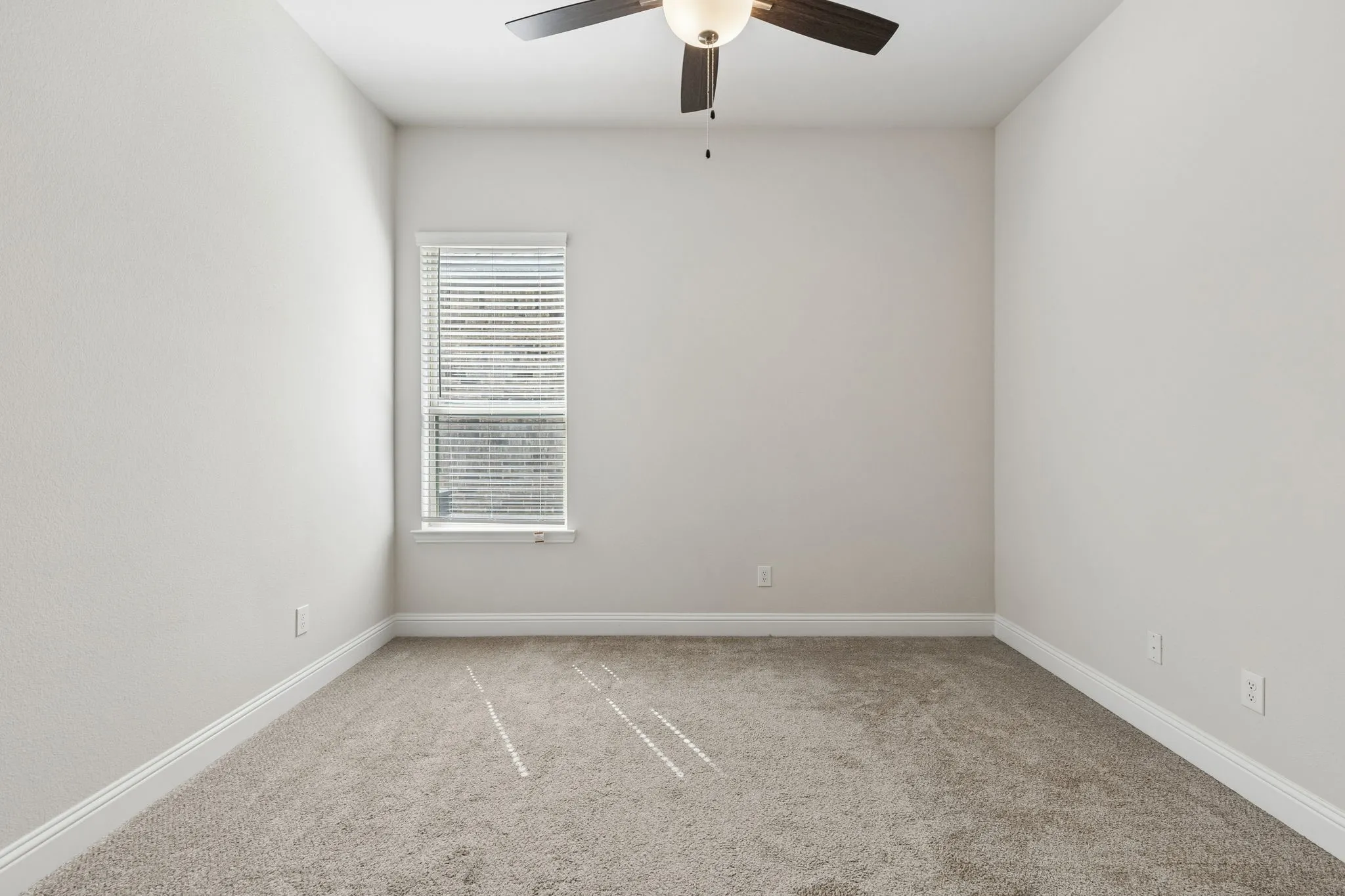 Single Family Residence For Rent in Collin County , 408 Worthing Way, Wylie, Texas 75098, 5 Bedroom, 4 Bathroom, 2 Garage spaces, 3,634 Sqft, built in 2021, mls#21364827, Real Estate Agent in Wylie, Homes For Rent in Collin county, Homes For Rent in Wylie, Realtor in Wylie Texas, Real Estate Brokerage Independent Realty Texas, Luminita Cordes Realtor