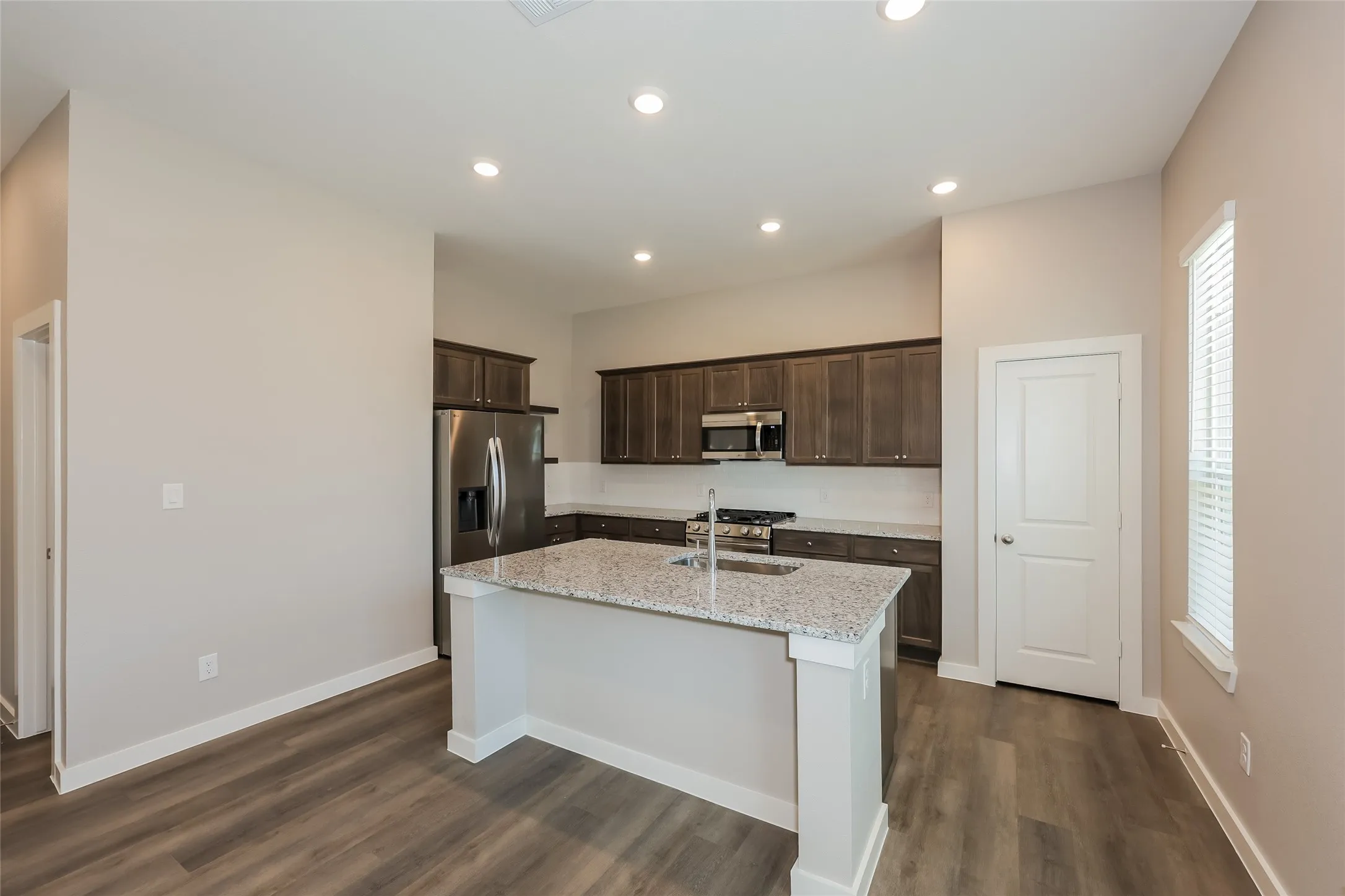 Single Family Residence For Rent in Tarrant County , 725 Painted Loon Drive, Arlington, Texas 76005, 4 Bedroom, 3 Bathroom, 2 Garage spaces, 2,004 Sqft, built in 2025, mls#21362239, Real Estate Agent in Arlington, Homes For Rent in Tarrant county, Homes For Rent in Arlington, Realtor in Arlington Texas, Real Estate Brokerage Independent Realty Texas, Luminita Cordes Realtor