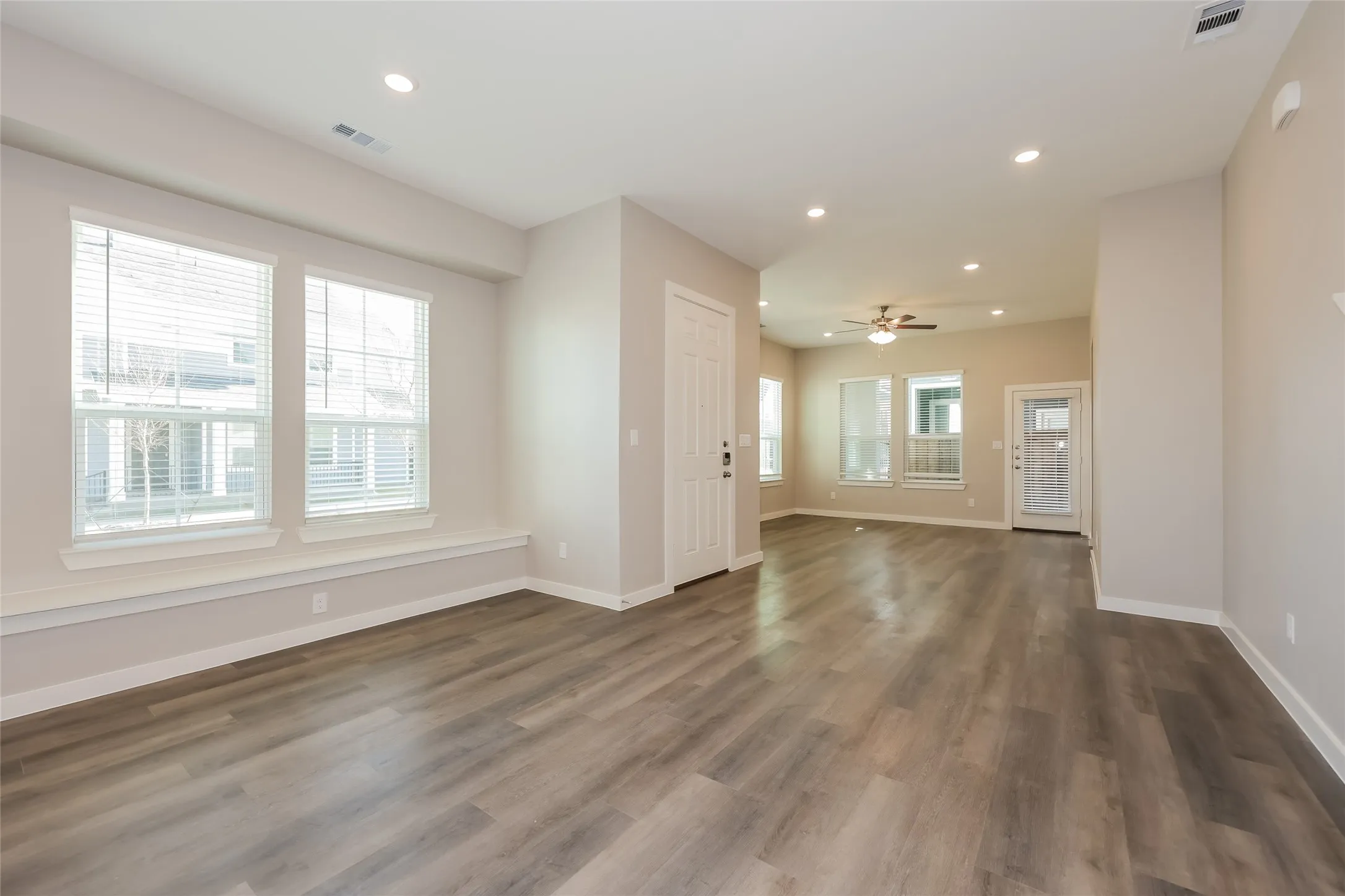 Single Family Residence For Rent in Tarrant County , 725 Painted Loon Drive, Arlington, Texas 76005, 4 Bedroom, 3 Bathroom, 2 Garage spaces, 2,004 Sqft, built in 2025, mls#21362239, Real Estate Agent in Arlington, Homes For Rent in Tarrant county, Homes For Rent in Arlington, Realtor in Arlington Texas, Real Estate Brokerage Independent Realty Texas, Luminita Cordes Realtor