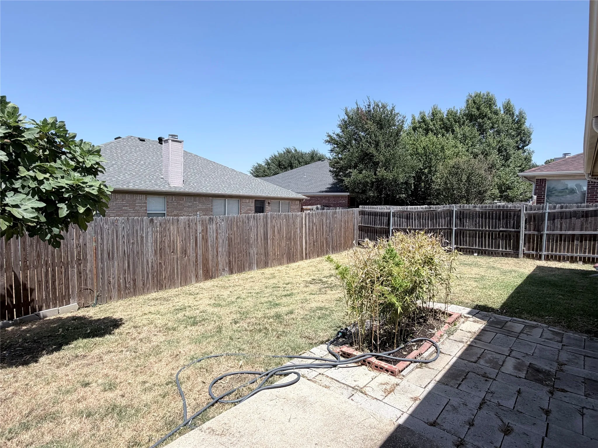 Single Family Residence For Rent in Tarrant County , 619 Douglas Drive, Mansfield, Texas 76063, 3 Bedroom, 2 Bathroom, 2 Garage spaces, 1,801 Sqft, built in 2001, mls#21365594, Real Estate Agent in Mansfield, Homes For Rent in Tarrant county, Homes For Rent in Mansfield, Realtor in Mansfield Texas, Real Estate Brokerage Independent Realty Texas, Luminita Cordes Realtor