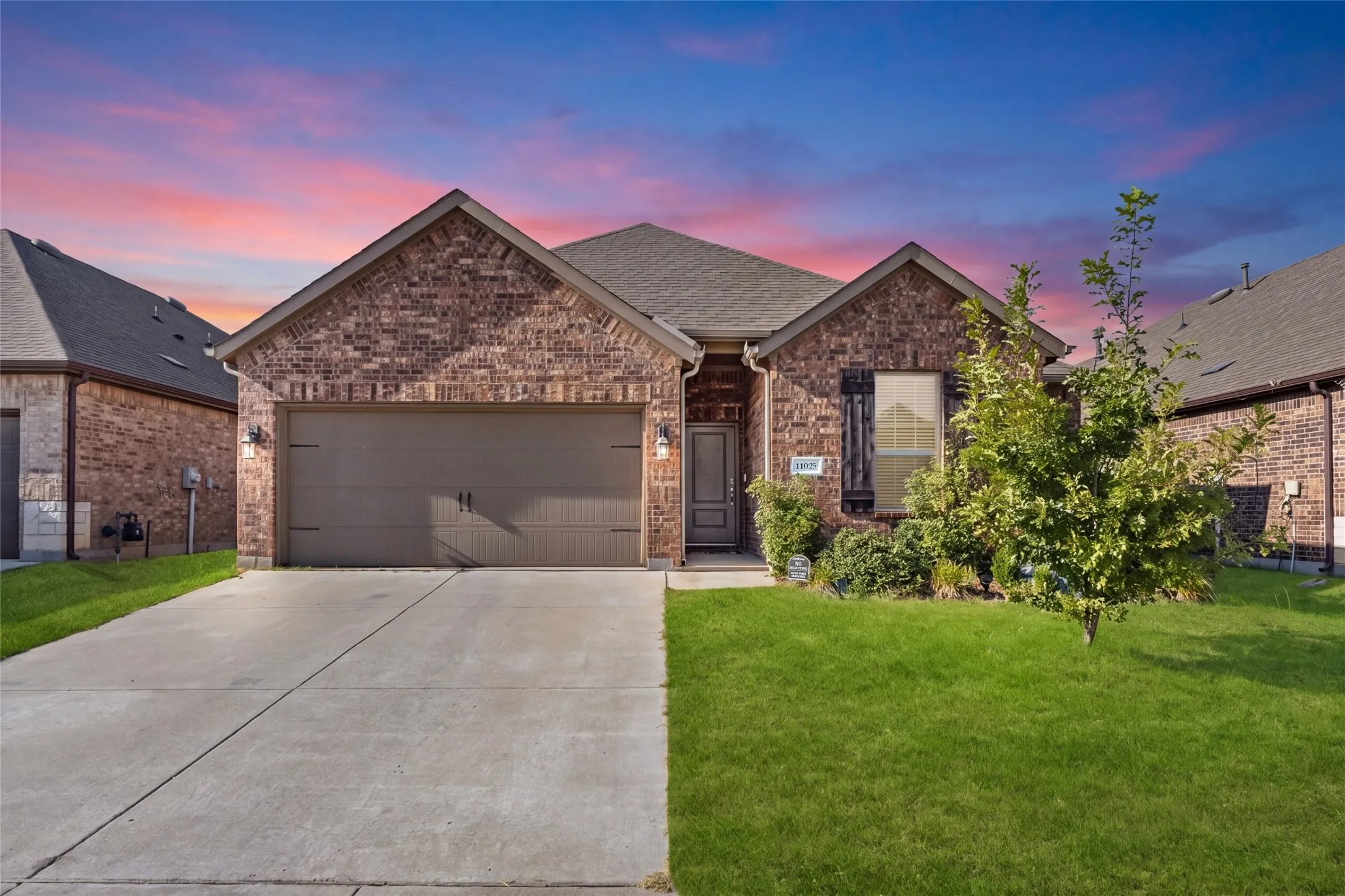 Single Family Residence For Rent in Denton County , 11025 Klondike Lane, Aubrey, Texas 76227, 3 Bedroom, 2 Bathroom, 2 Garage spaces, 1,503 Sqft, built in 2020, mls#21365596, Real Estate Agent in Aubrey, Homes For Rent in Denton county, Homes For Rent in Aubrey, Realtor in Aubrey Texas, Real Estate Brokerage Independent Realty Texas, Luminita Cordes Realtor