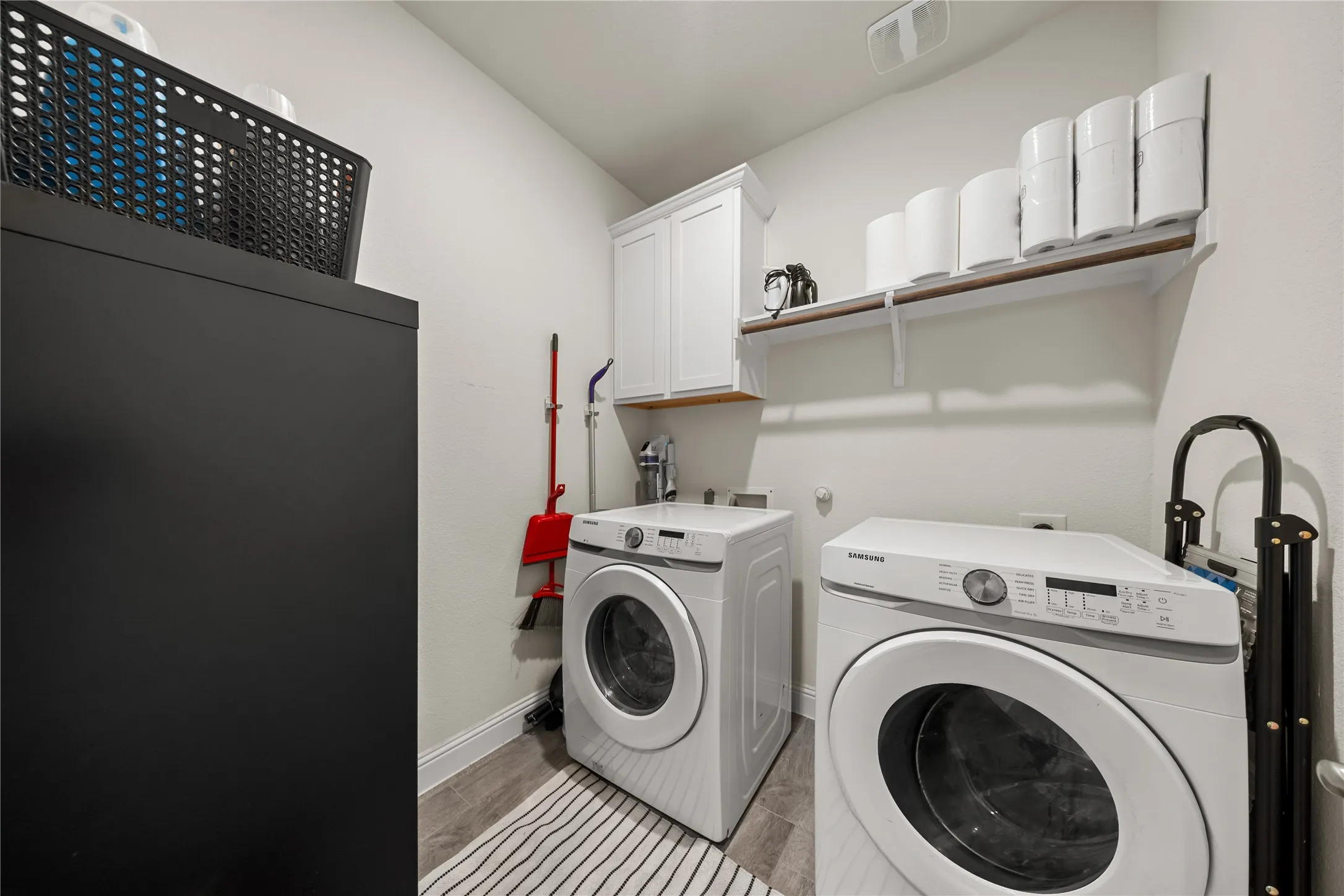 Single Family Residence For Rent in Denton County , 11025 Klondike Lane, Aubrey, Texas 76227, 3 Bedroom, 2 Bathroom, 2 Garage spaces, 1,503 Sqft, built in 2020, mls#21365596, Real Estate Agent in Aubrey, Homes For Rent in Denton county, Homes For Rent in Aubrey, Realtor in Aubrey Texas, Real Estate Brokerage Independent Realty Texas, Luminita Cordes Realtor