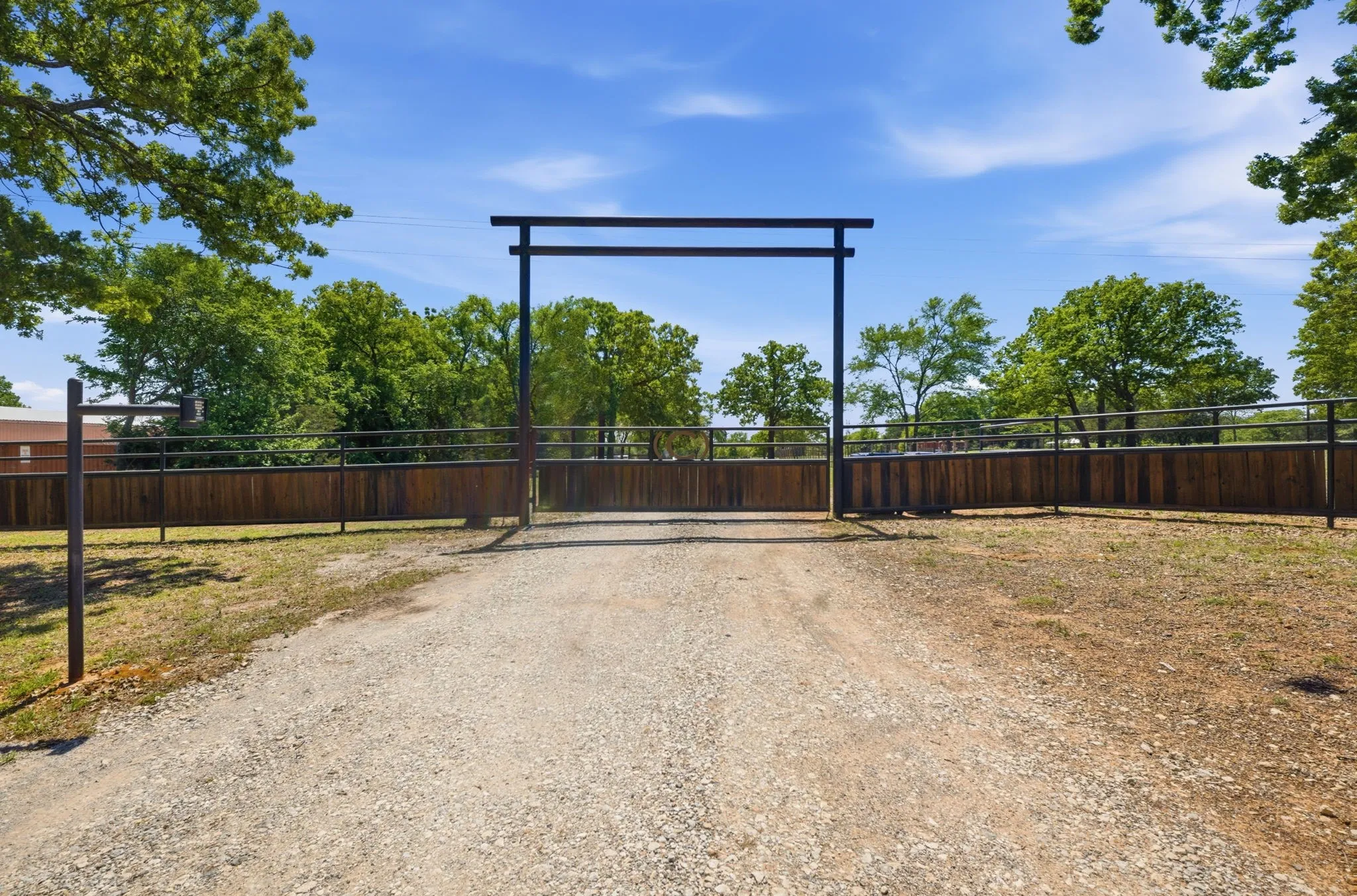 Improved Land For Sale in Cooke County , 10636 Fm 902, Collinsville, Texas 76233, 0, 0, Garage spaces, 0 Sqft, built in 1950, Price $1,000,000, mls#21365598, Real Estate Agent in Collinsville, Homes For Sale in Cooke county, Homes For Sale in Collinsville, Realtor in Collinsville Texas, Real Estate Brokerage Independent Realty Texas, Luminita Cordes Realtor