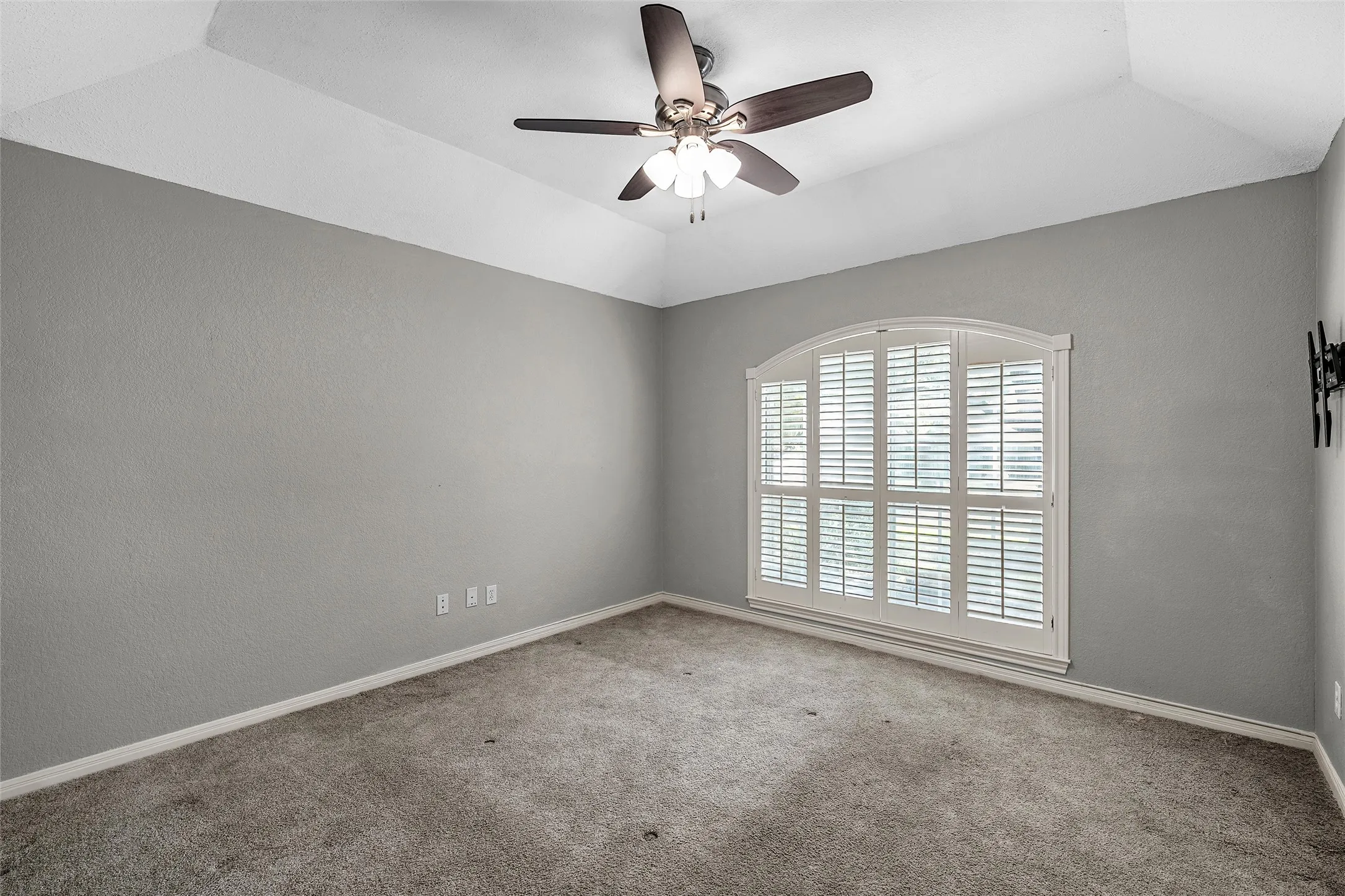 Single Family Residence For Sale in Mc Lennan County , 1119 Western Ridge Drive, Waco, Texas 76712, 3 Bedroom, 3 Bathroom, 2 Garage spaces, 2,397 Sqft, built in 1992, mls#21365042, Real Estate Agent in Waco, Homes For Sale in Mc Lennan county, Homes For Sale in Waco, Realtor in Waco Texas, Real Estate Brokerage Independent Realty Texas, Luminita Cordes Realtor