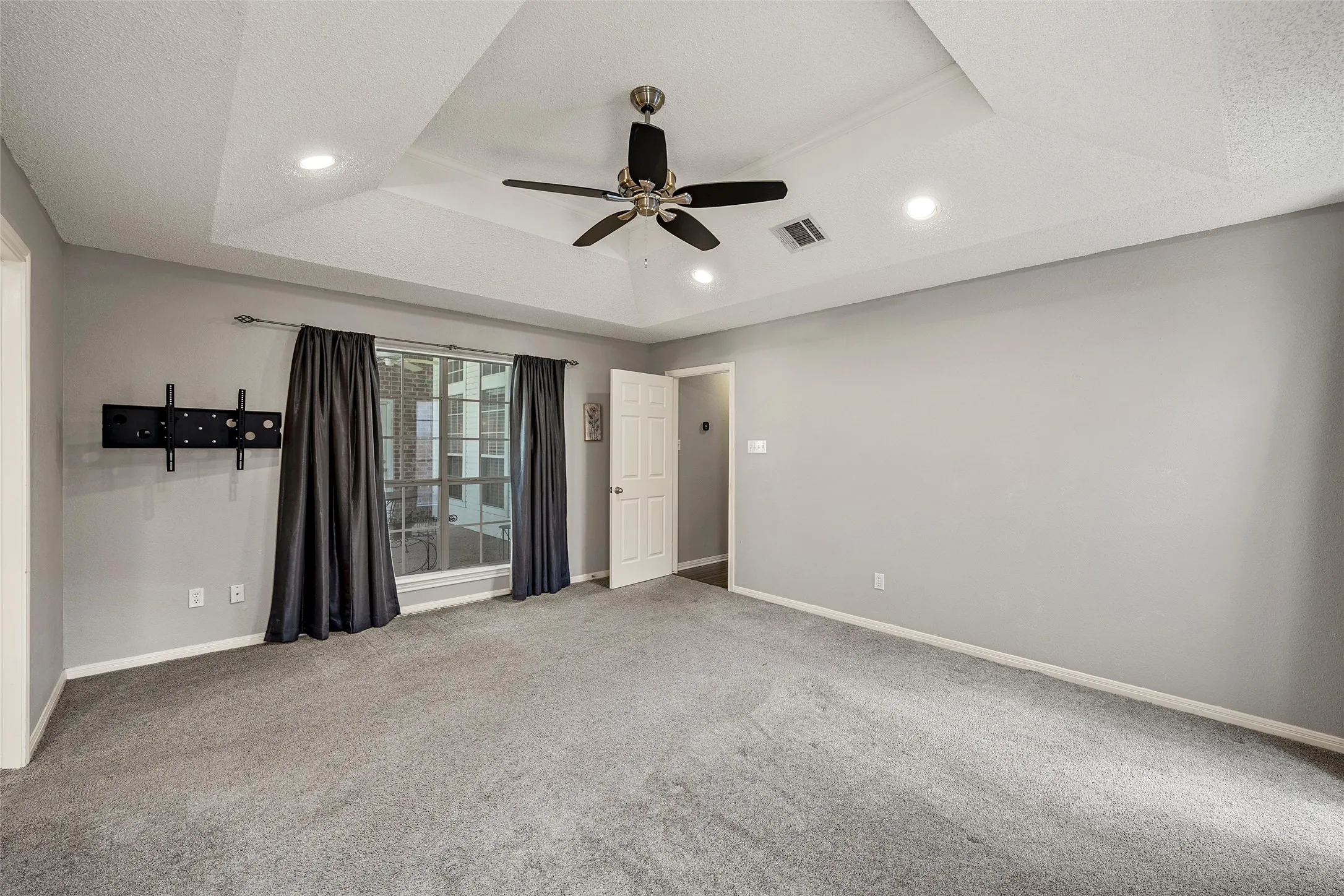 Single Family Residence For Sale in Mc Lennan County , 1119 Western Ridge Drive, Waco, Texas 76712, 3 Bedroom, 3 Bathroom, 2 Garage spaces, 2,397 Sqft, built in 1992, mls#21365042, Real Estate Agent in Waco, Homes For Sale in Mc Lennan county, Homes For Sale in Waco, Realtor in Waco Texas, Real Estate Brokerage Independent Realty Texas, Luminita Cordes Realtor