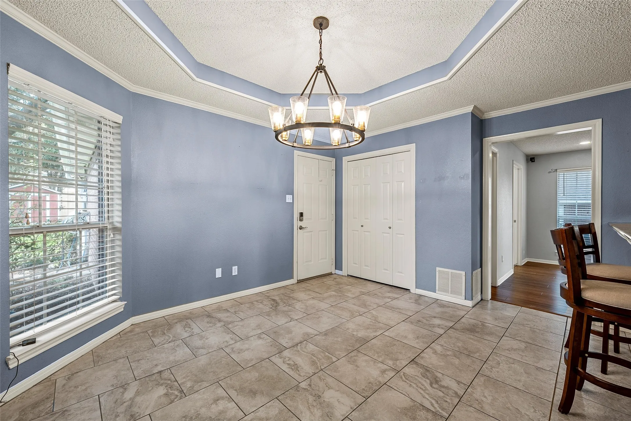 Single Family Residence For Sale in Mc Lennan County , 1119 Western Ridge Drive, Waco, Texas 76712, 3 Bedroom, 3 Bathroom, 2 Garage spaces, 2,397 Sqft, built in 1992, mls#21365042, Real Estate Agent in Waco, Homes For Sale in Mc Lennan county, Homes For Sale in Waco, Realtor in Waco Texas, Real Estate Brokerage Independent Realty Texas, Luminita Cordes Realtor