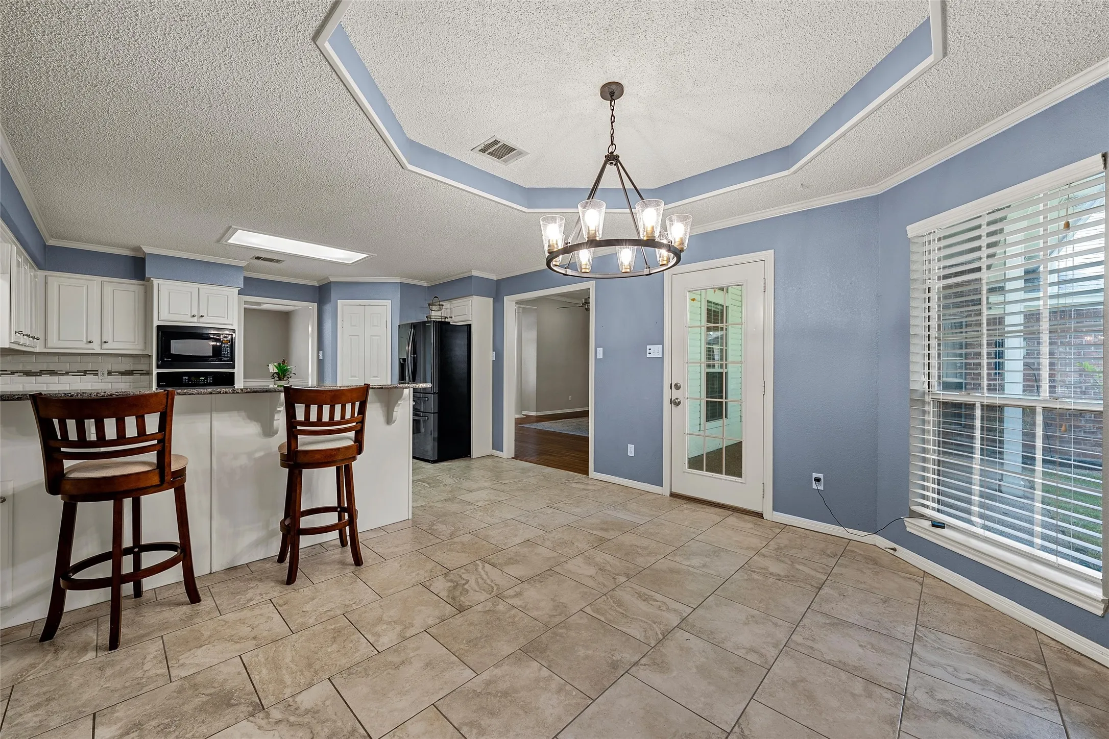 Single Family Residence For Sale in Mc Lennan County , 1119 Western Ridge Drive, Waco, Texas 76712, 3 Bedroom, 3 Bathroom, 2 Garage spaces, 2,397 Sqft, built in 1992, mls#21365042, Real Estate Agent in Waco, Homes For Sale in Mc Lennan county, Homes For Sale in Waco, Realtor in Waco Texas, Real Estate Brokerage Independent Realty Texas, Luminita Cordes Realtor