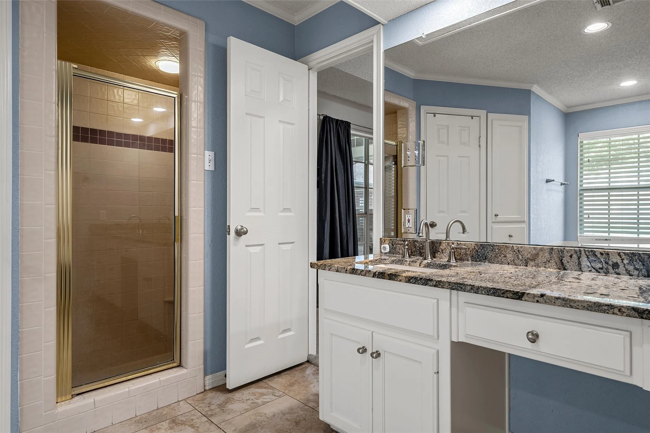 Single Family Residence For Sale in Mc Lennan County , 1119 Western Ridge Drive, Waco, Texas 76712, 3 Bedroom, 3 Bathroom, 2 Garage spaces, 2,397 Sqft, built in 1992, mls#21365042, Real Estate Agent in Waco, Homes For Sale in Mc Lennan county, Homes For Sale in Waco, Realtor in Waco Texas, Real Estate Brokerage Independent Realty Texas, Luminita Cordes Realtor