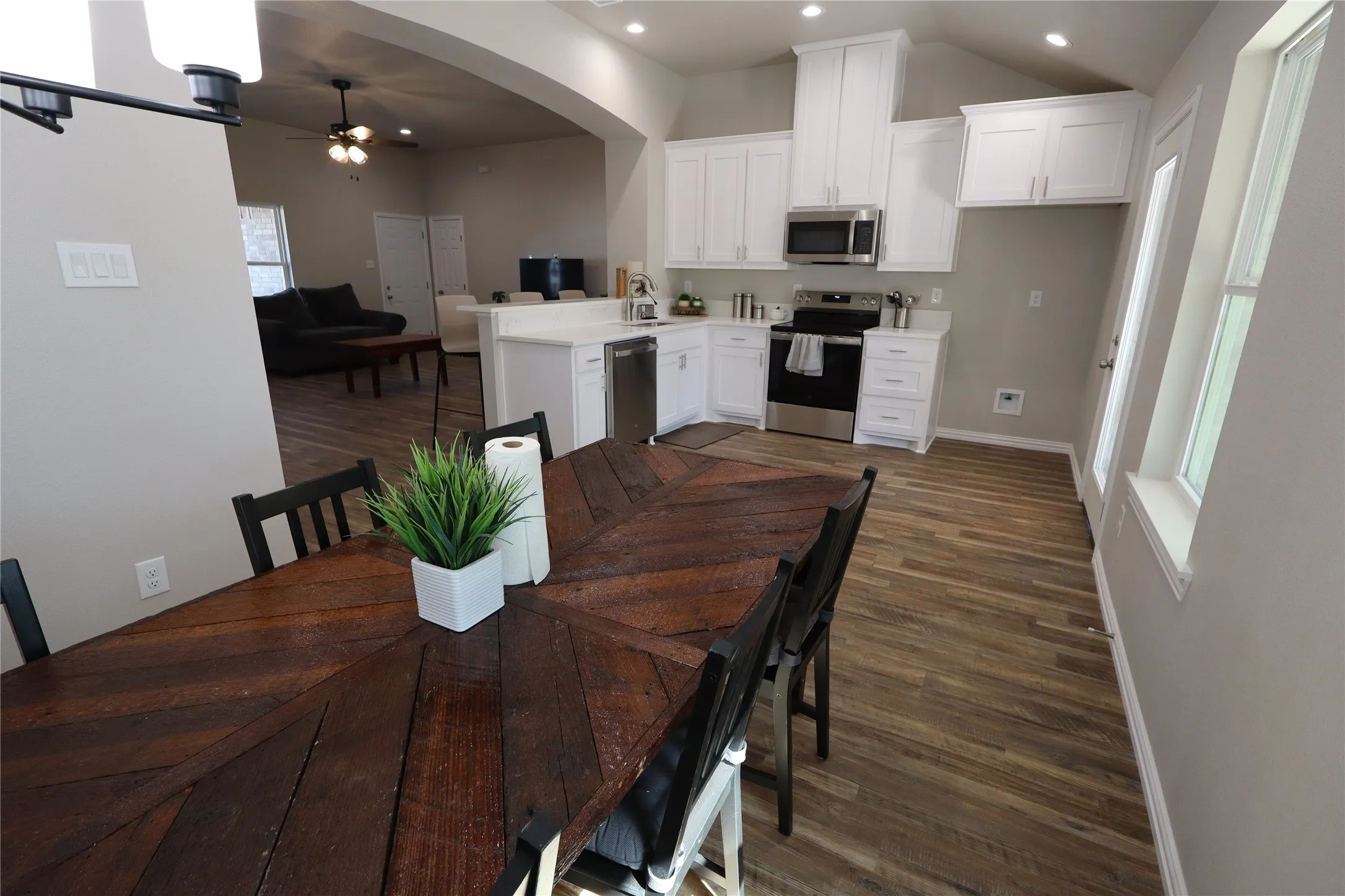 Single Family Residence For Sale in Palo Pinto County , 175 Lori Drive, Mineral Wells, Texas 76067, 3 Bedroom, 2 Bathroom, 2 Garage spaces, 1,688 Sqft, built in 2026, Price $335,000, mls#21365335, Real Estate Agent in Mineral Wells, Homes For Sale in Palo Pinto county, Homes For Sale in Mineral Wells, Realtor in Mineral Wells Texas, Real Estate Brokerage Independent Realty Texas, Luminita Cordes Realtor
