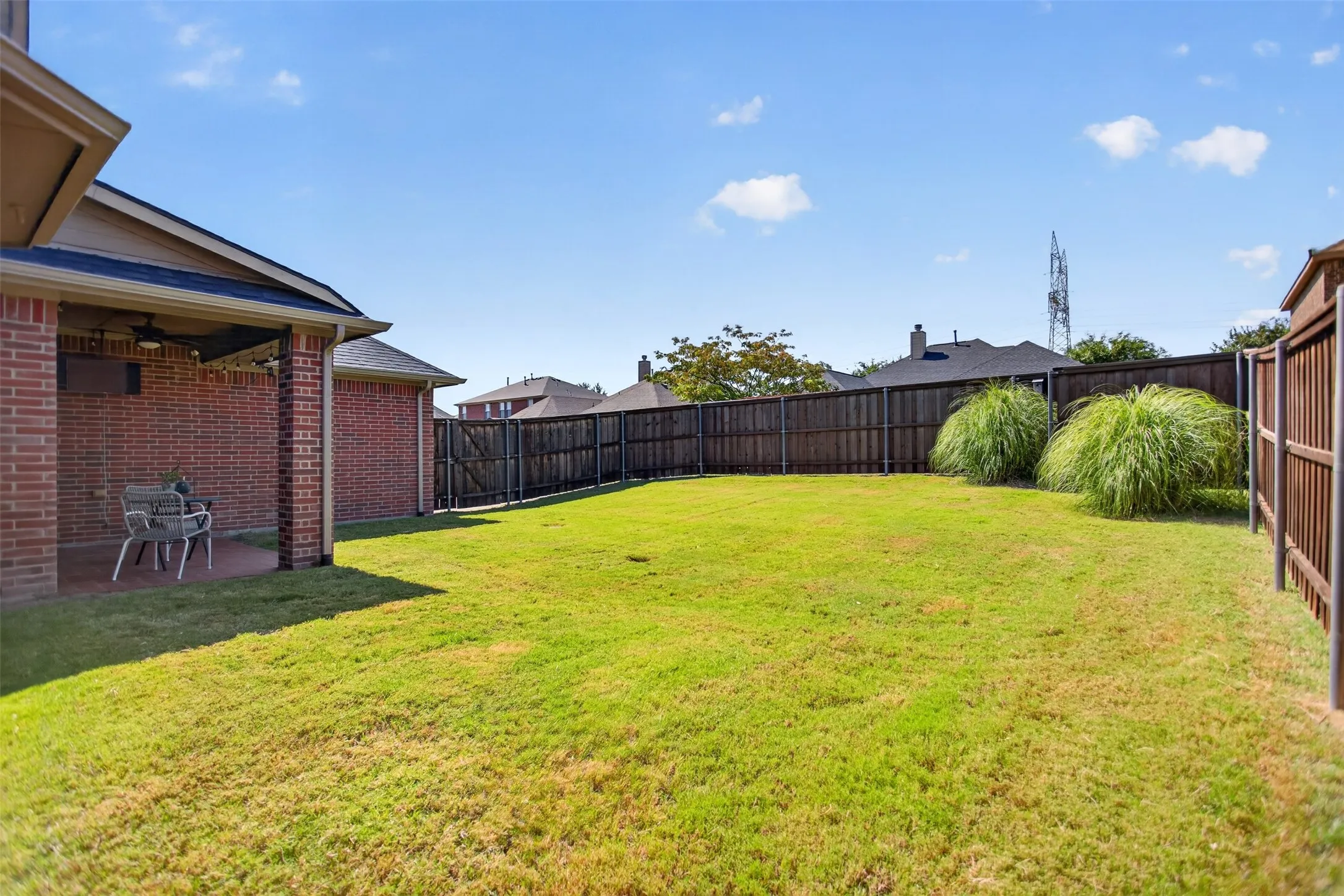 Single Family Residence For Sale in Collin County , 1109 Northwood Lane, Royse City, Texas 75189, 3 Bedroom, 3 Bathroom, 2 Garage spaces, 2,479 Sqft, built in 2013, mls#21365093, Real Estate Agent in Royse City, Homes For Sale in Collin county, Homes For Sale in Royse City, Realtor in Royse City Texas, Real Estate Brokerage Independent Realty Texas, Luminita Cordes Realtor