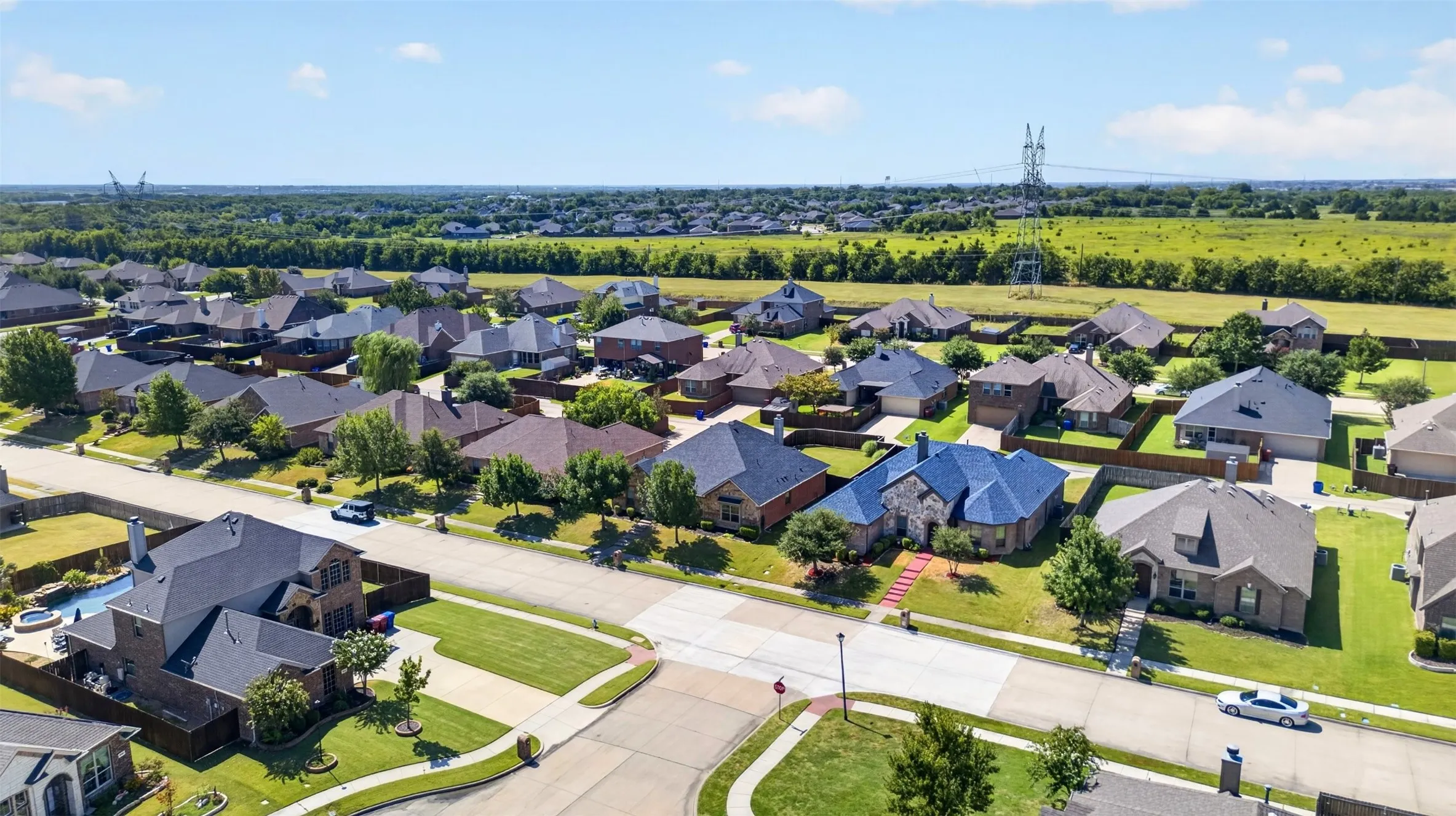 Single Family Residence For Sale in Collin County , 1109 Northwood Lane, Royse City, Texas 75189, 3 Bedroom, 3 Bathroom, 2 Garage spaces, 2,479 Sqft, built in 2013, mls#21365093, Real Estate Agent in Royse City, Homes For Sale in Collin county, Homes For Sale in Royse City, Realtor in Royse City Texas, Real Estate Brokerage Independent Realty Texas, Luminita Cordes Realtor