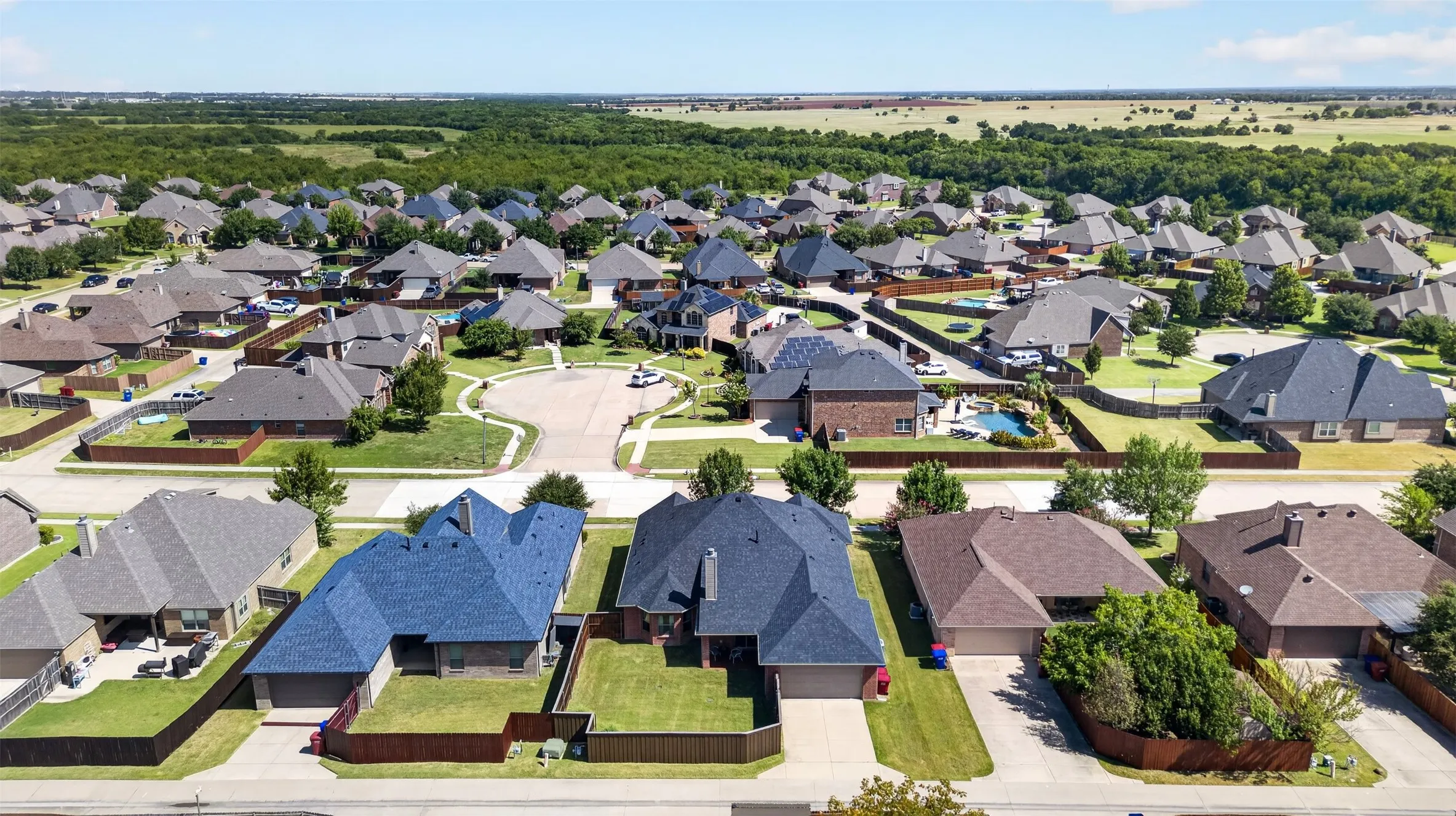Single Family Residence For Sale in Collin County , 1109 Northwood Lane, Royse City, Texas 75189, 3 Bedroom, 3 Bathroom, 2 Garage spaces, 2,479 Sqft, built in 2013, mls#21365093, Real Estate Agent in Royse City, Homes For Sale in Collin county, Homes For Sale in Royse City, Realtor in Royse City Texas, Real Estate Brokerage Independent Realty Texas, Luminita Cordes Realtor