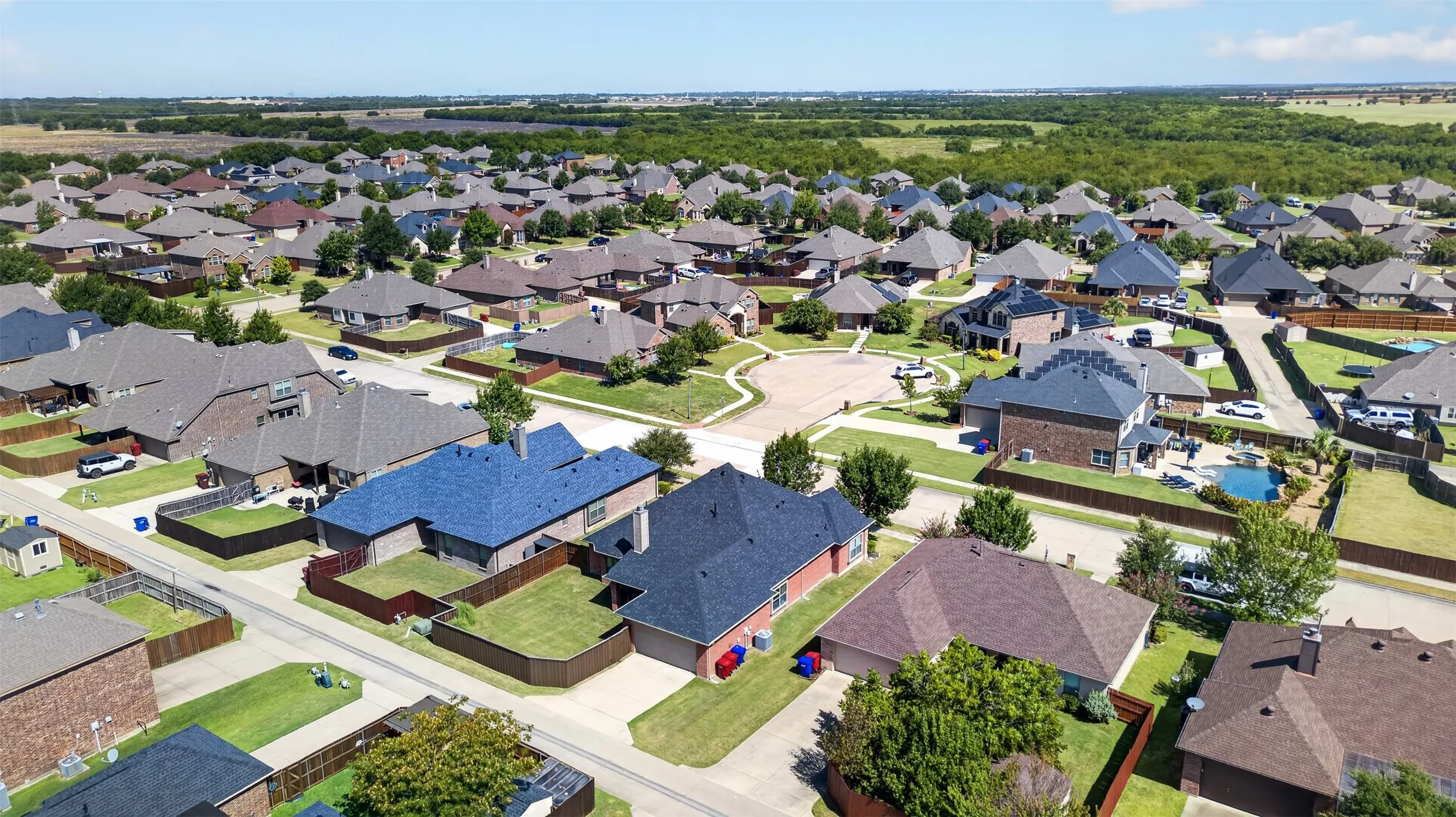 Single Family Residence For Sale in Collin County , 1109 Northwood Lane, Royse City, Texas 75189, 3 Bedroom, 3 Bathroom, 2 Garage spaces, 2,479 Sqft, built in 2013, mls#21365093, Real Estate Agent in Royse City, Homes For Sale in Collin county, Homes For Sale in Royse City, Realtor in Royse City Texas, Real Estate Brokerage Independent Realty Texas, Luminita Cordes Realtor
