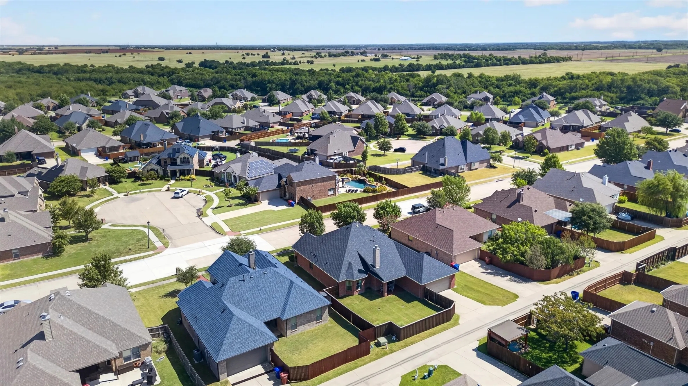 Single Family Residence For Sale in Collin County , 1109 Northwood Lane, Royse City, Texas 75189, 3 Bedroom, 3 Bathroom, 2 Garage spaces, 2,479 Sqft, built in 2013, mls#21365093, Real Estate Agent in Royse City, Homes For Sale in Collin county, Homes For Sale in Royse City, Realtor in Royse City Texas, Real Estate Brokerage Independent Realty Texas, Luminita Cordes Realtor