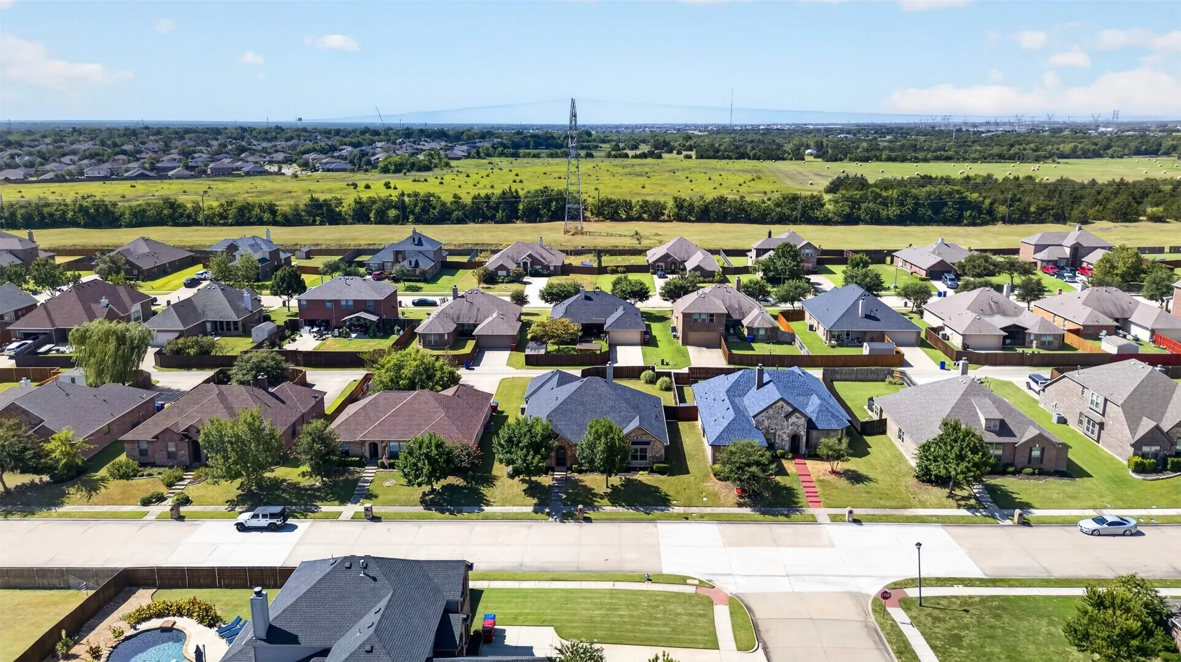 Single Family Residence For Sale in Collin County , 1109 Northwood Lane, Royse City, Texas 75189, 3 Bedroom, 3 Bathroom, 2 Garage spaces, 2,479 Sqft, built in 2013, mls#21365093, Real Estate Agent in Royse City, Homes For Sale in Collin county, Homes For Sale in Royse City, Realtor in Royse City Texas, Real Estate Brokerage Independent Realty Texas, Luminita Cordes Realtor