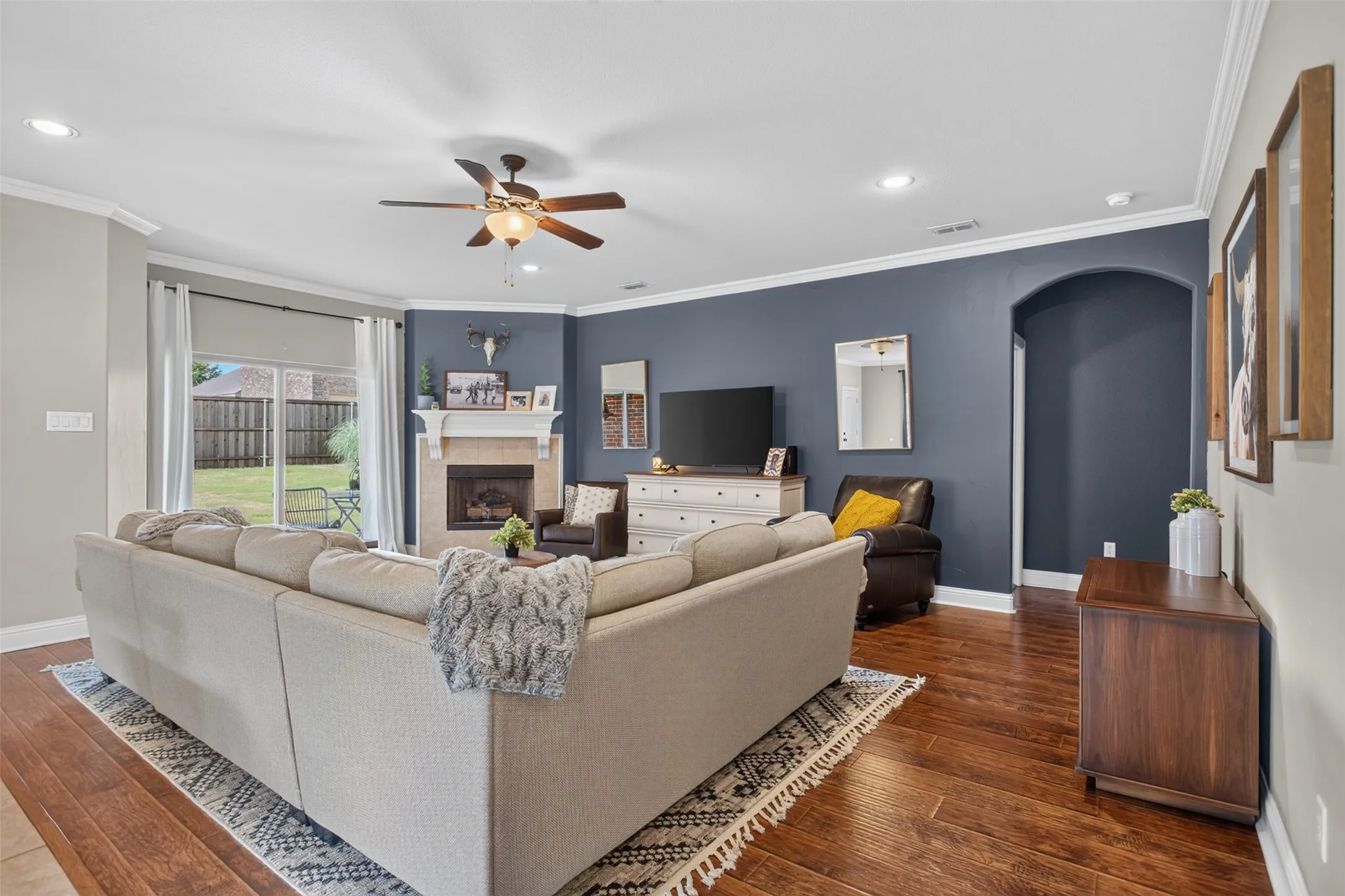 Single Family Residence For Sale in Collin County , 1109 Northwood Lane, Royse City, Texas 75189, 3 Bedroom, 3 Bathroom, 2 Garage spaces, 2,479 Sqft, built in 2013, mls#21365093, Real Estate Agent in Royse City, Homes For Sale in Collin county, Homes For Sale in Royse City, Realtor in Royse City Texas, Real Estate Brokerage Independent Realty Texas, Luminita Cordes Realtor